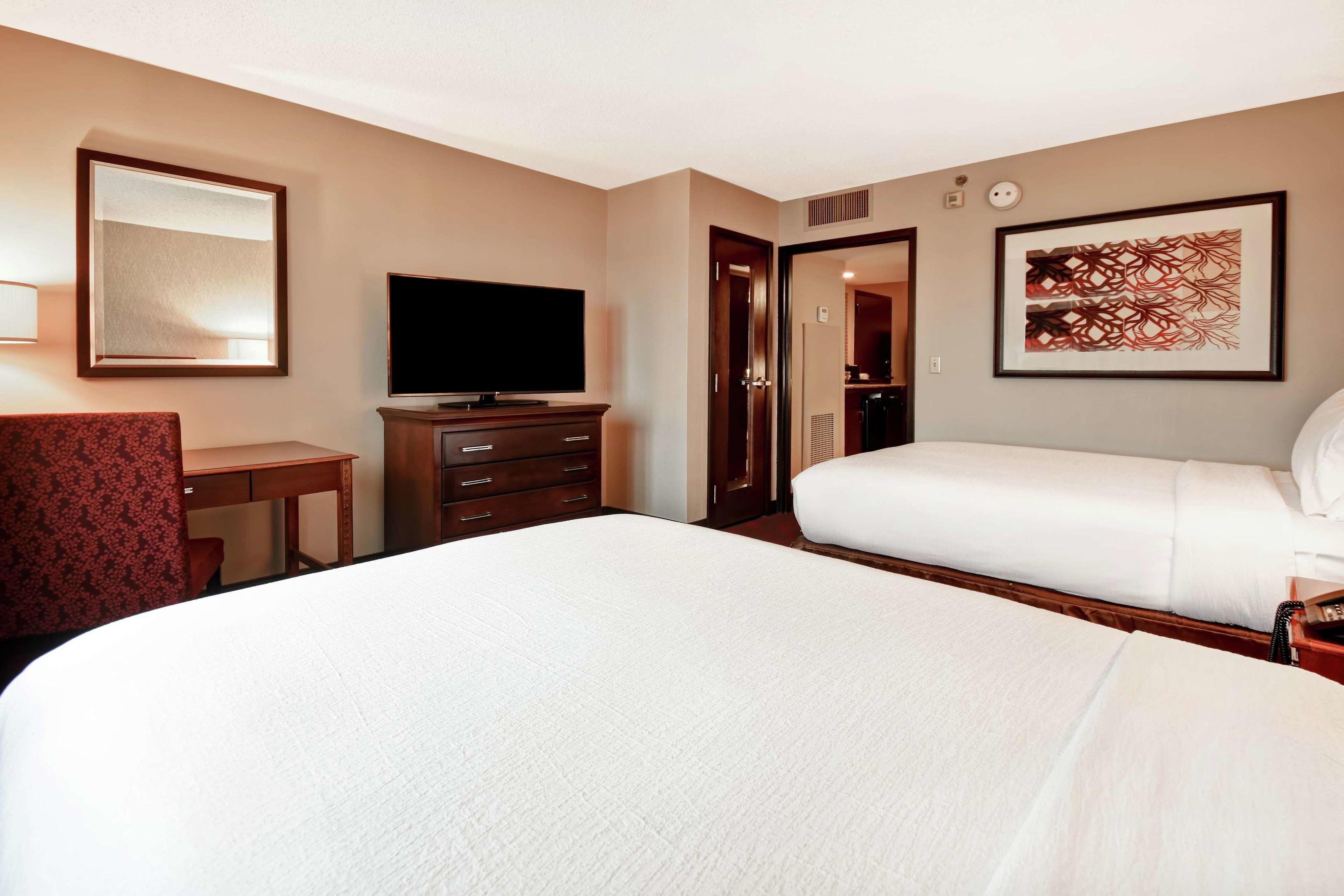 Embassy Suites by Hilton Dulles Airport — photo 4