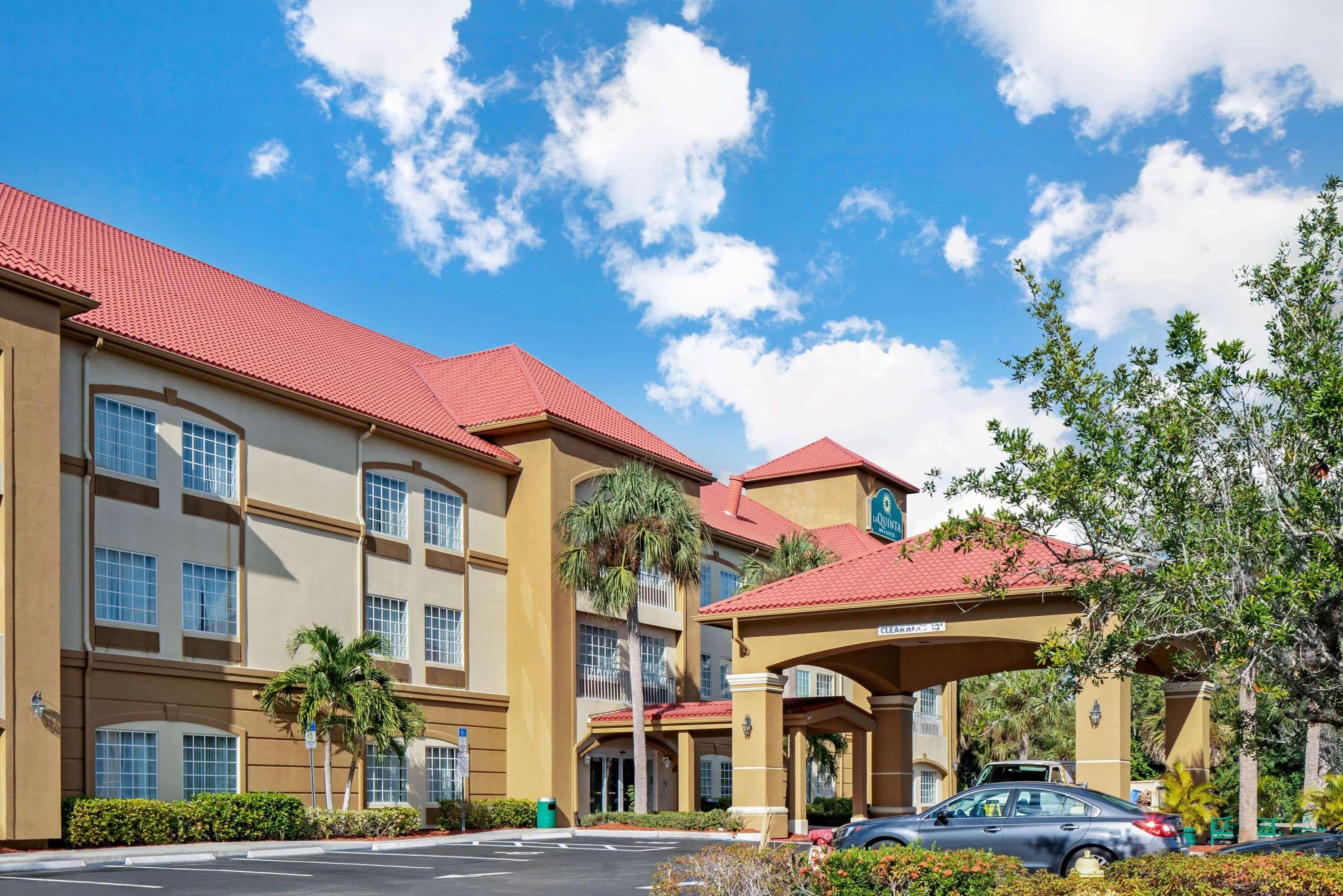 La Quinta Inn & Suites Fort Myers Airport — photo 4