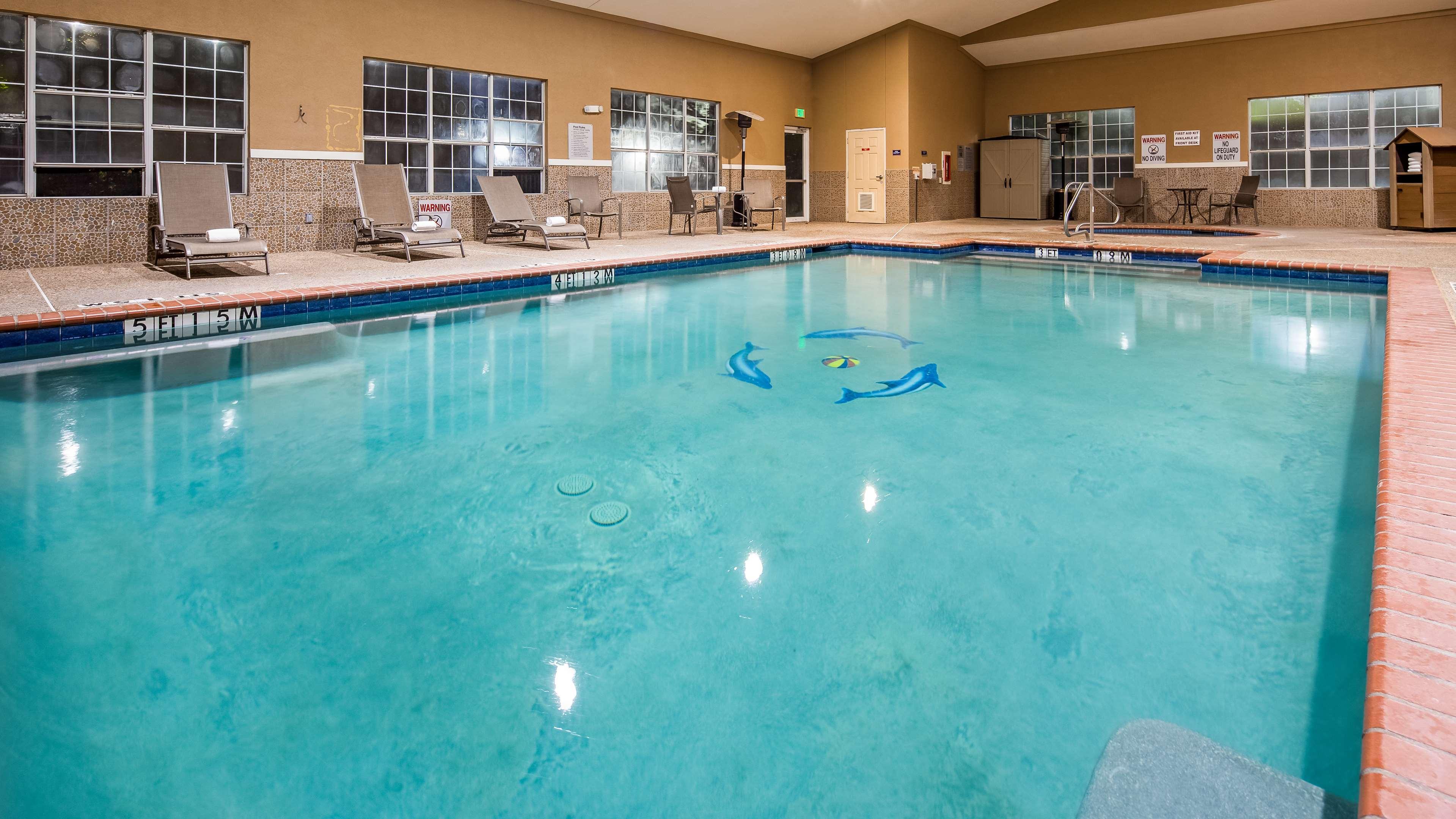 Best Western Plus Cutting Horse Inn & Suites — photo 4