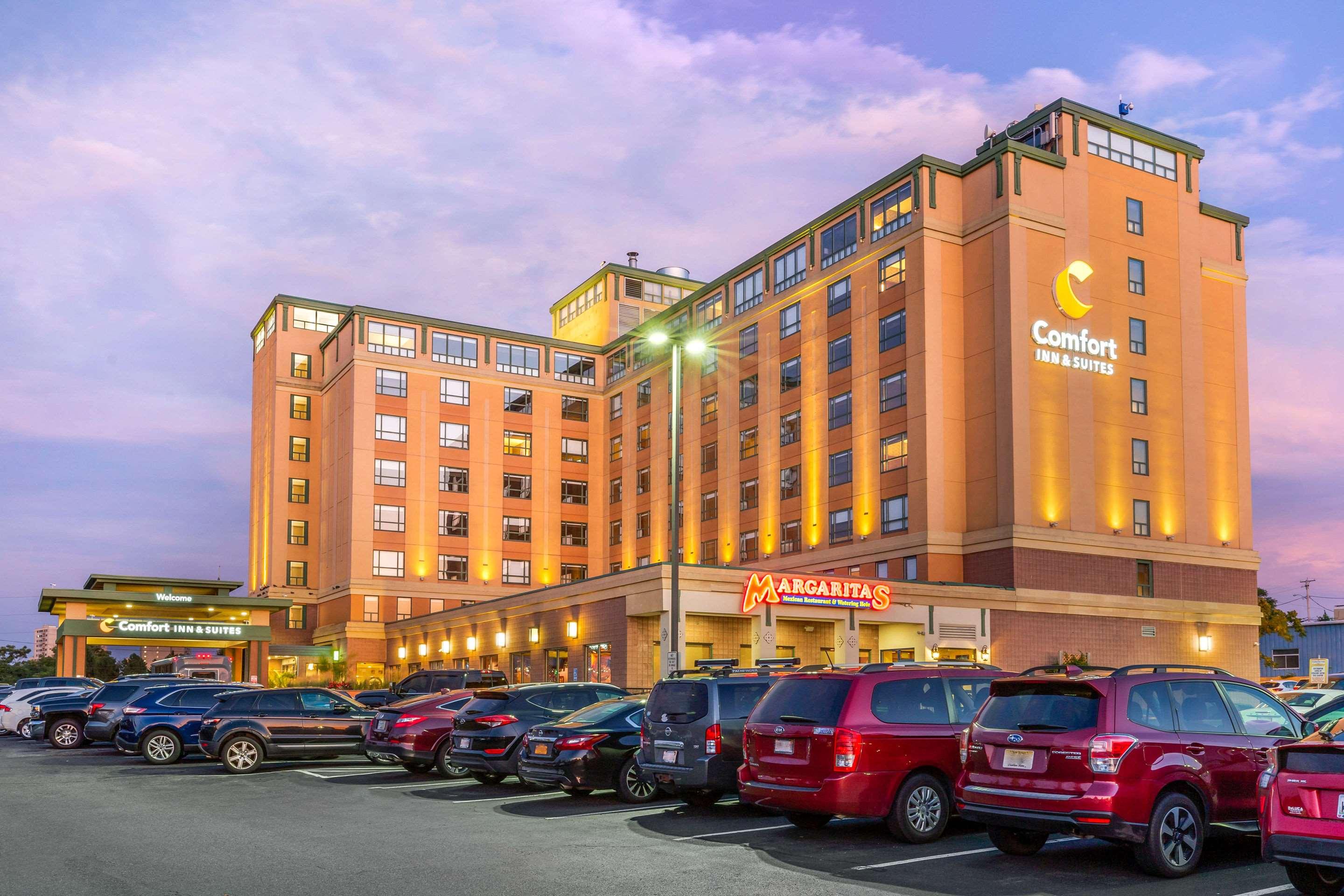Comfort Inn & Suites Logan International Airport Boston — photo 4