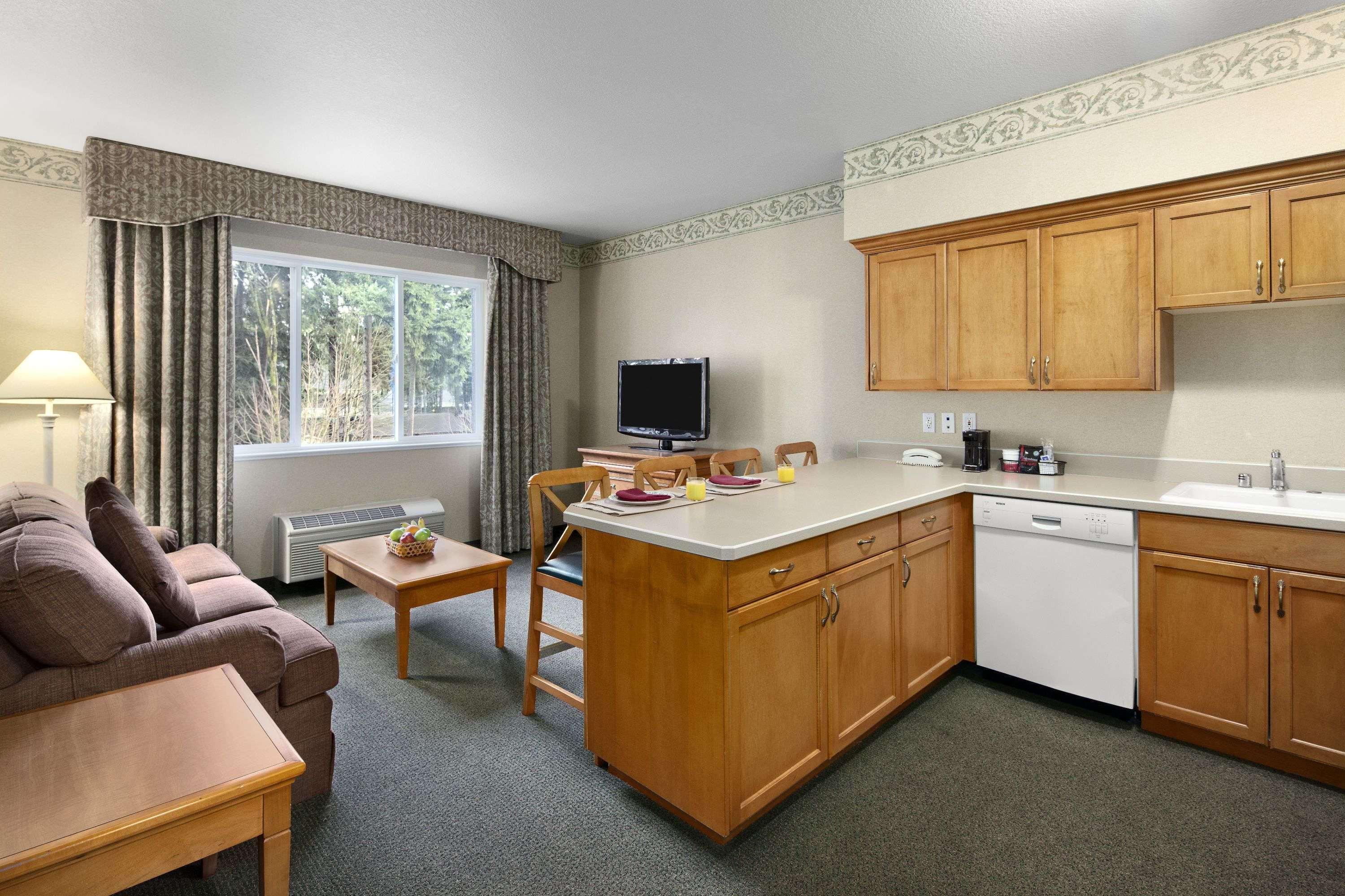 Ramada Olympia — photo 5