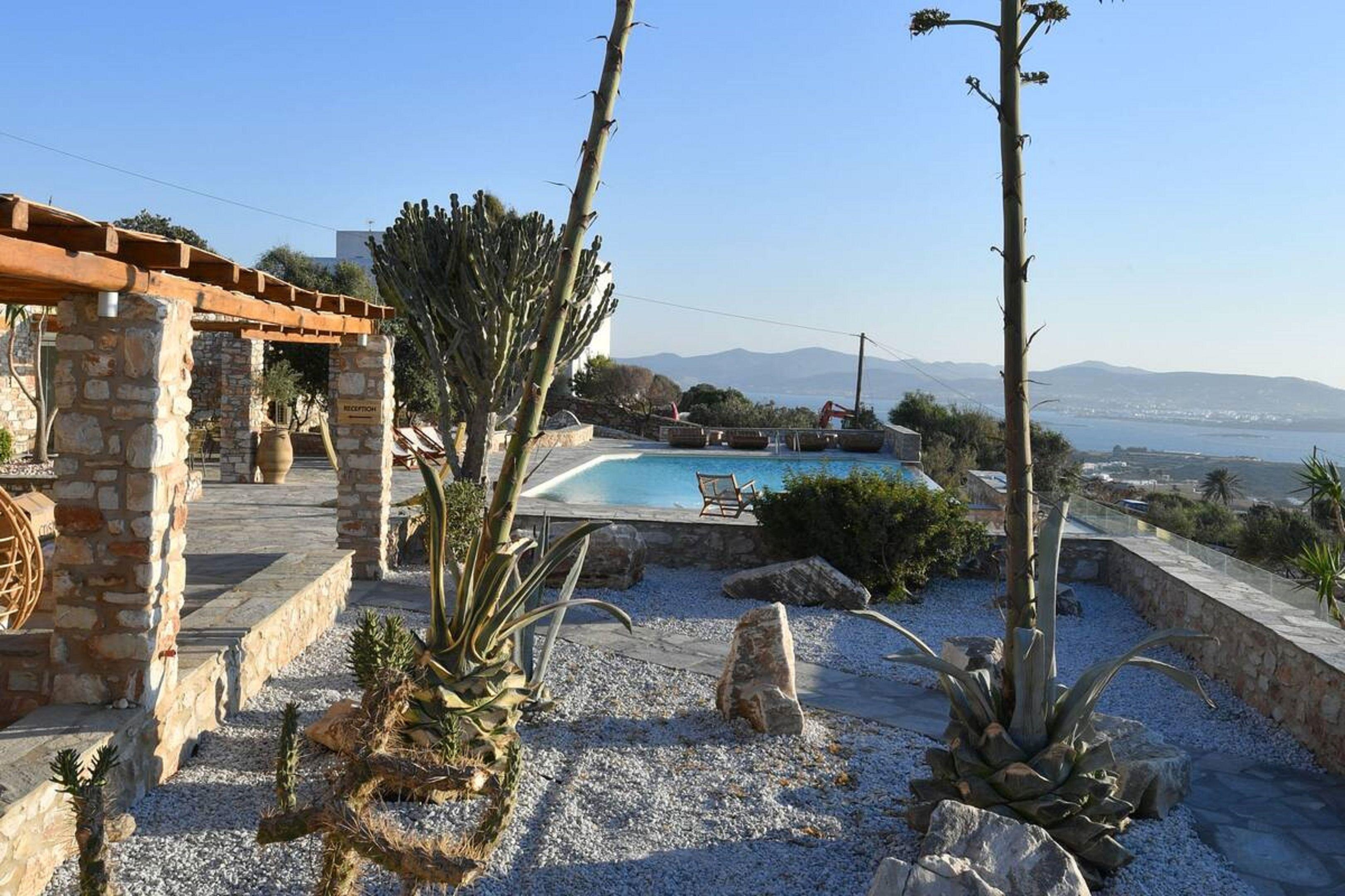 Mythic Exclusive Retreat — photo 4