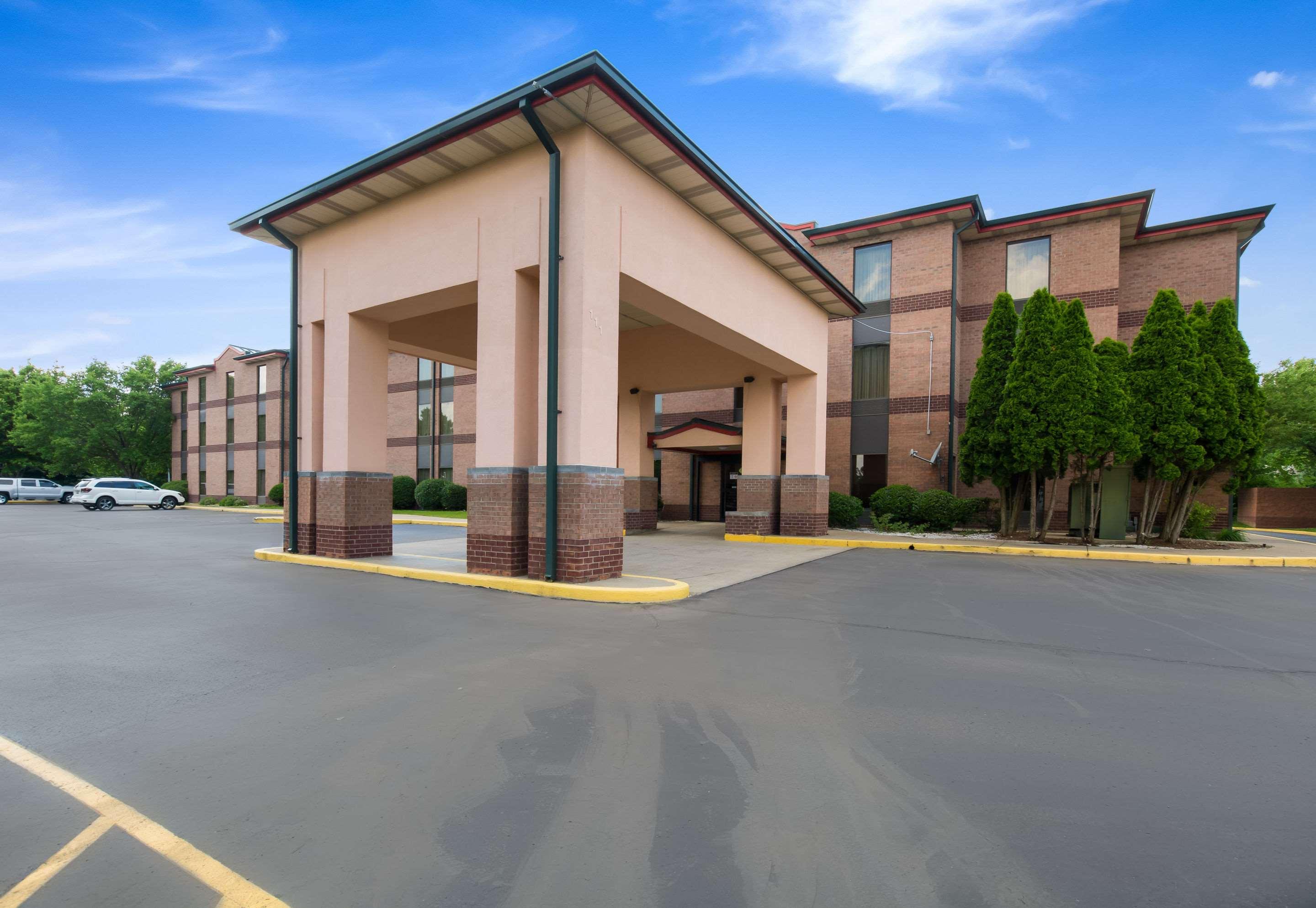 Quality Inn & Suites — photo 4