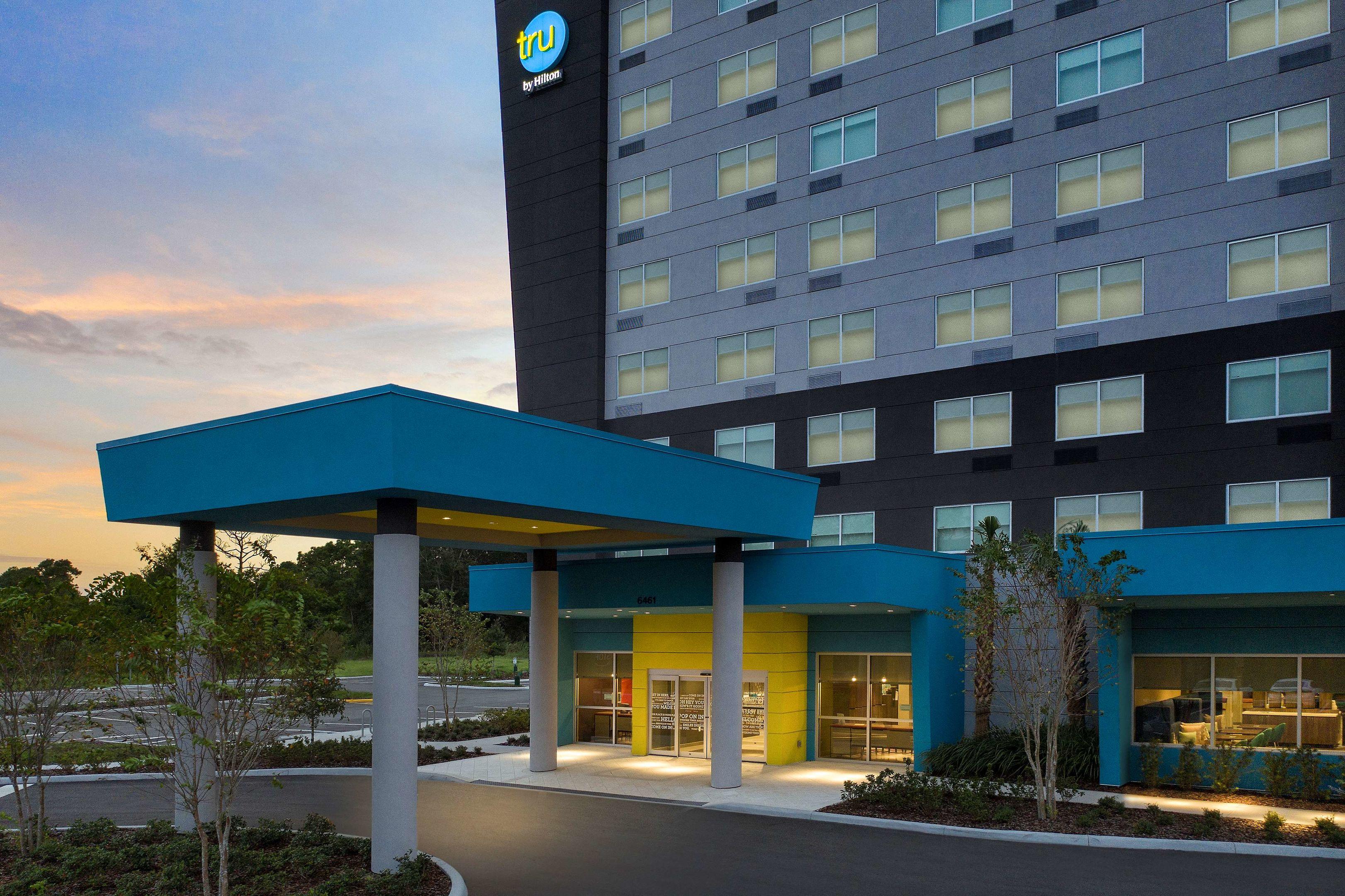 Tru by Hilton Orlando Convention Center Area — photo 3