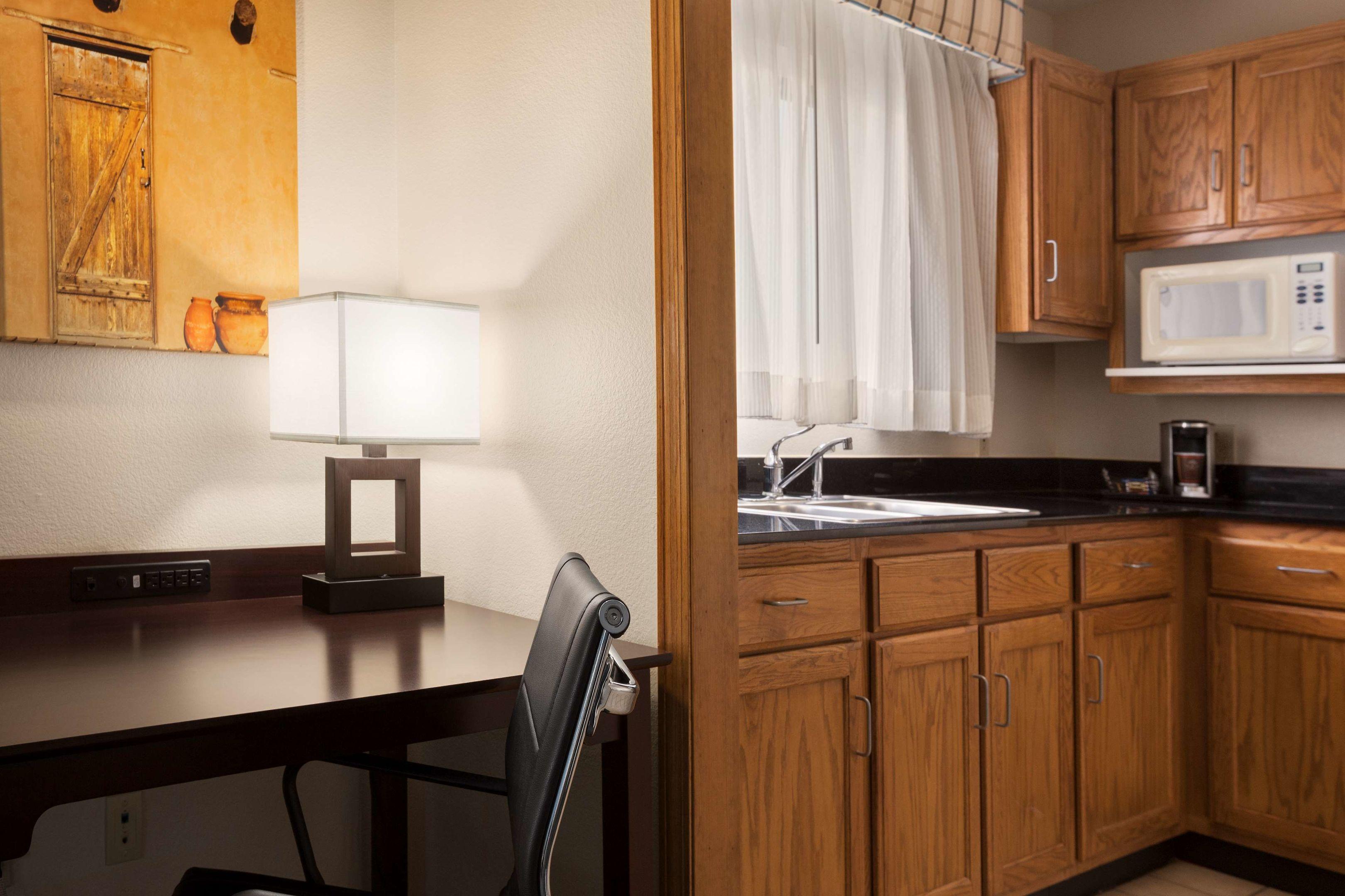 Country Inn & Suites by Radisson, Lubbock, TX — photo 4