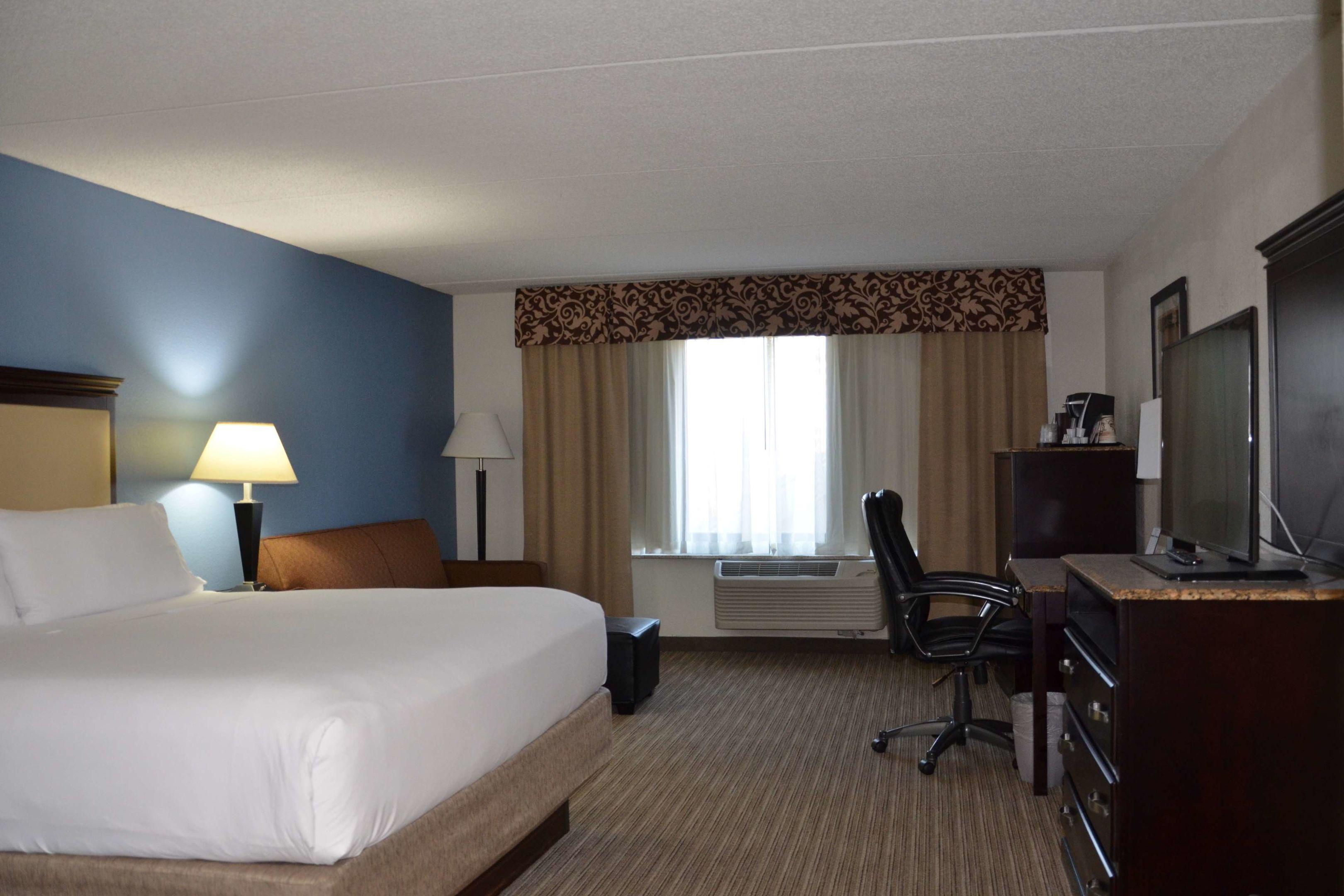 Radisson Hotel Schaumburg — photo 4