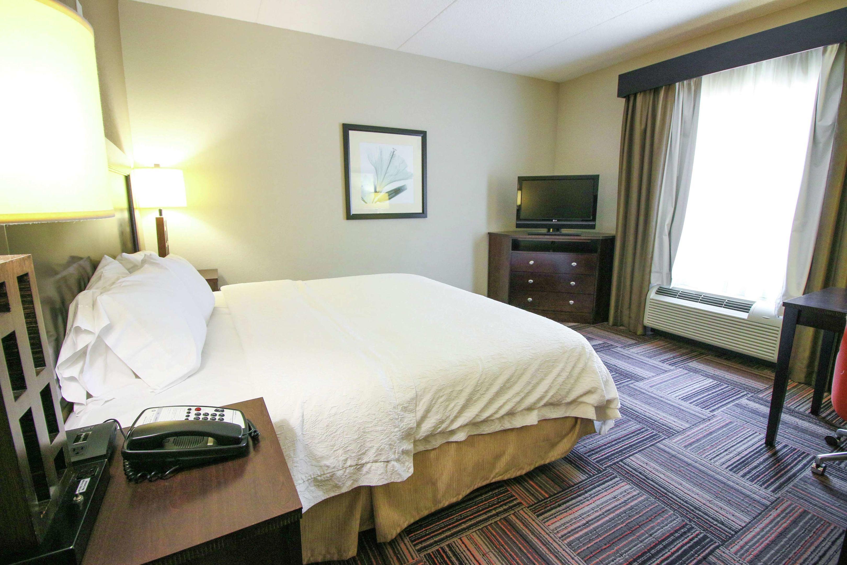 Hampton Inn Suites Flowery Branch — photo 5