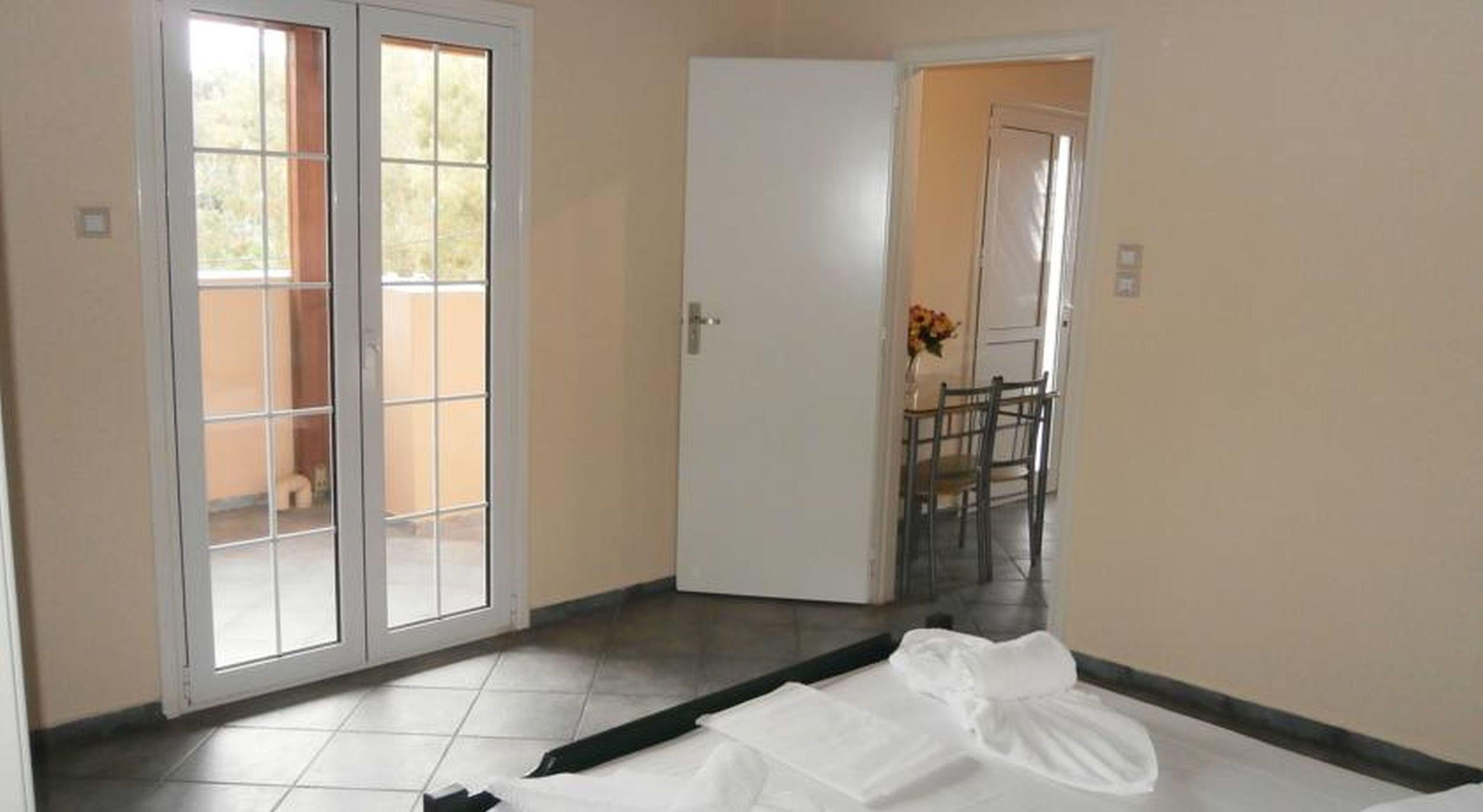 Nirvana Studios and Apartments — photo 4