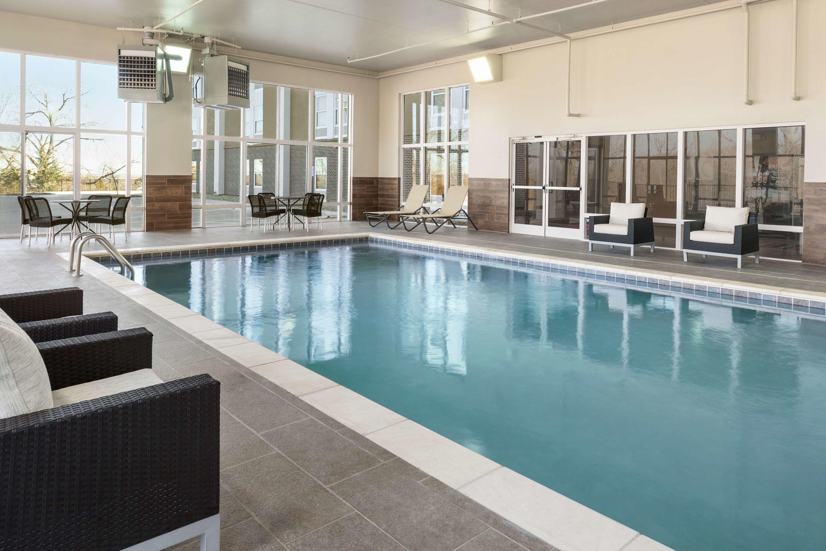Hampton Inn Lawrence — photo 3