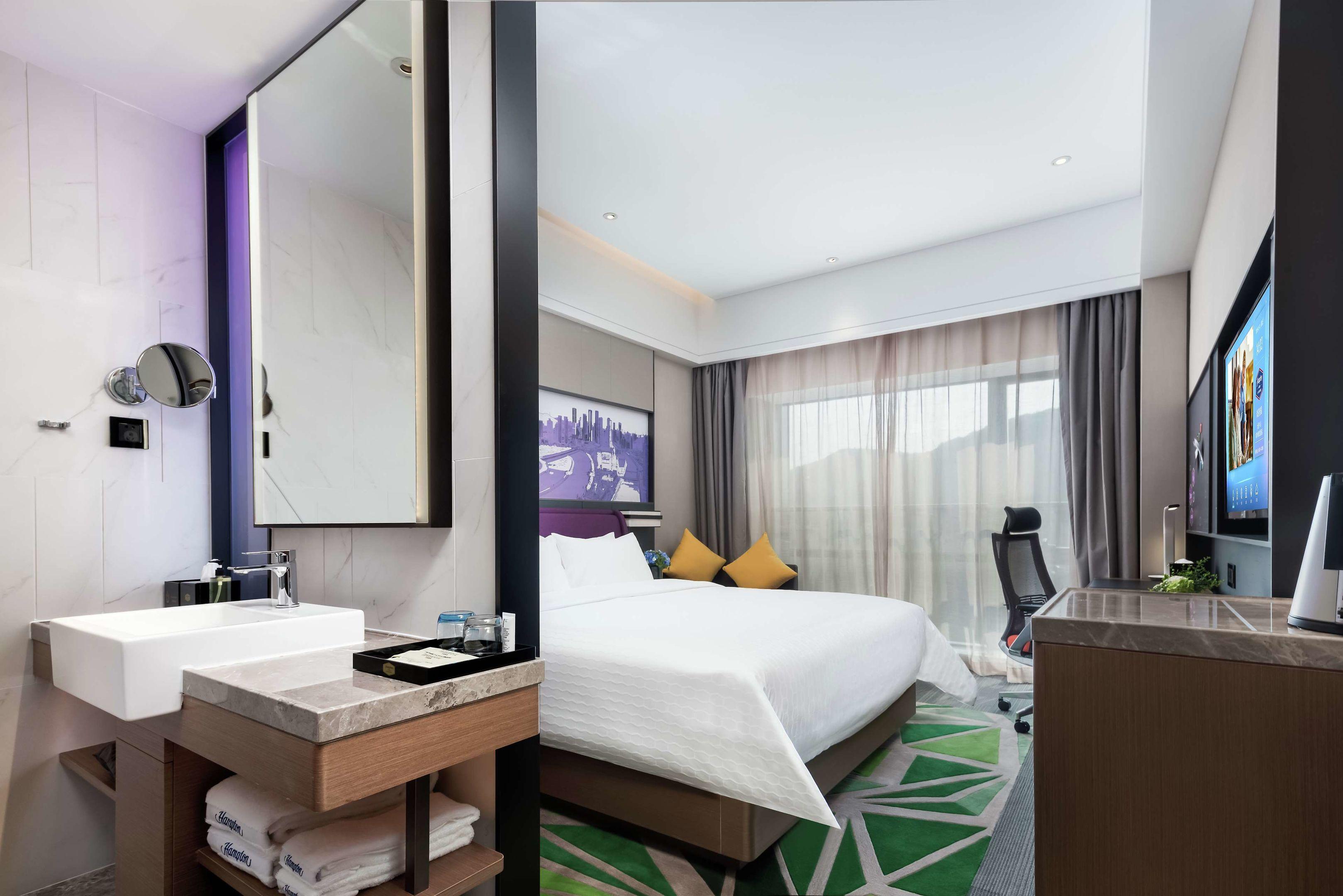 Hampton by Hilton Dalian Zhongshan — photo 5