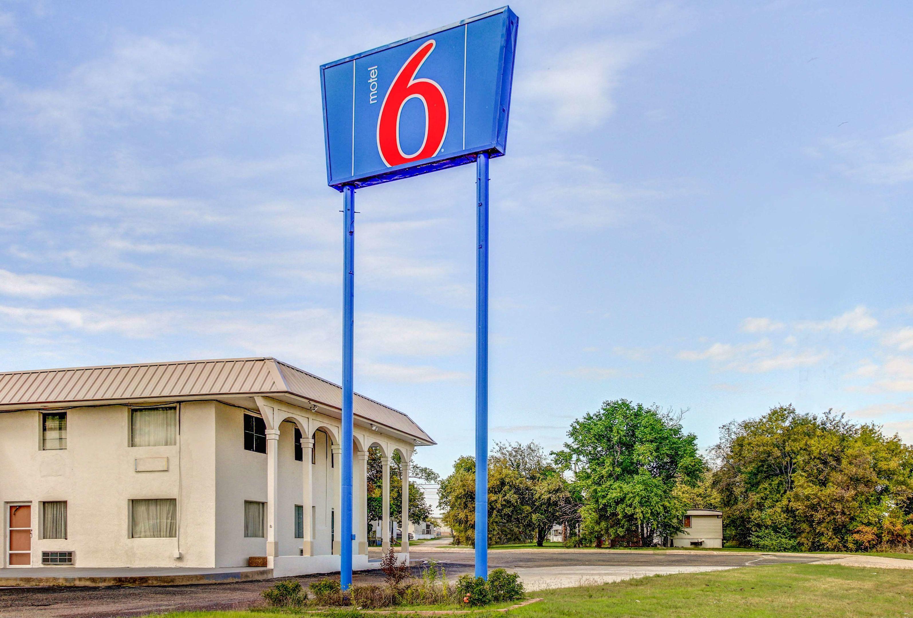 Motel 6 Waco Lacey