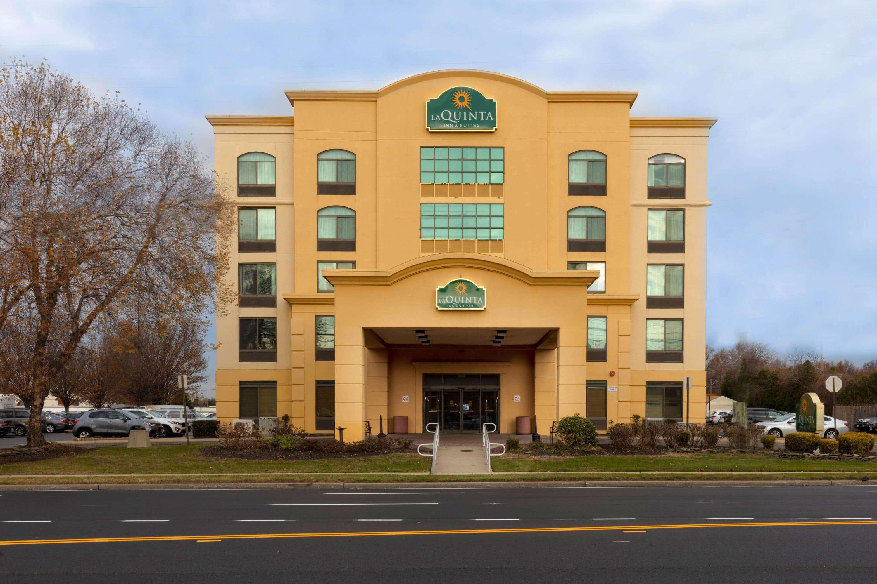 La Quinta Inn & Suites Garden City — photo 5