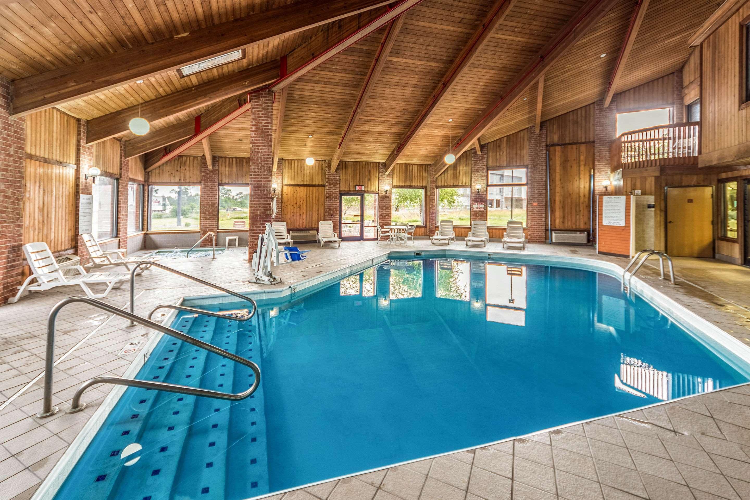 Quality Inn Columbia City — photo 4