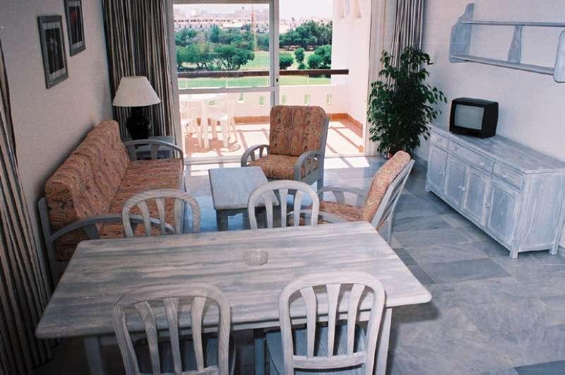Apartamentos Golf Center Pueblo — photo 5