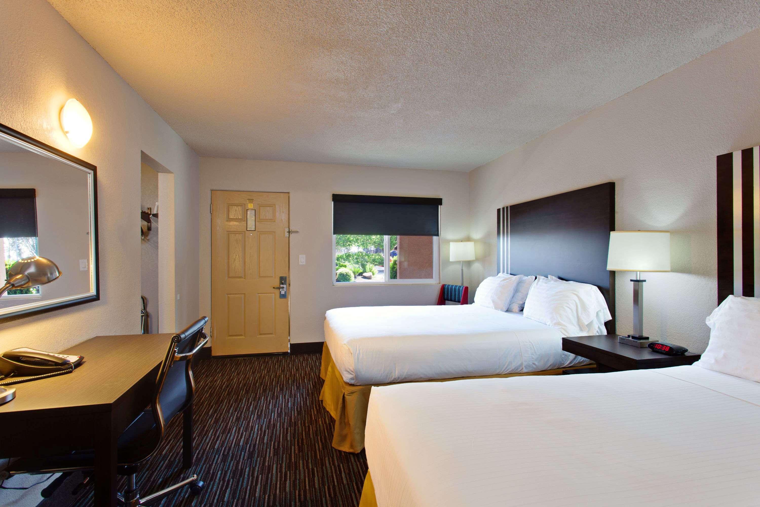 Days Inn Chowchilla Gateway to Yosemite — photo 4