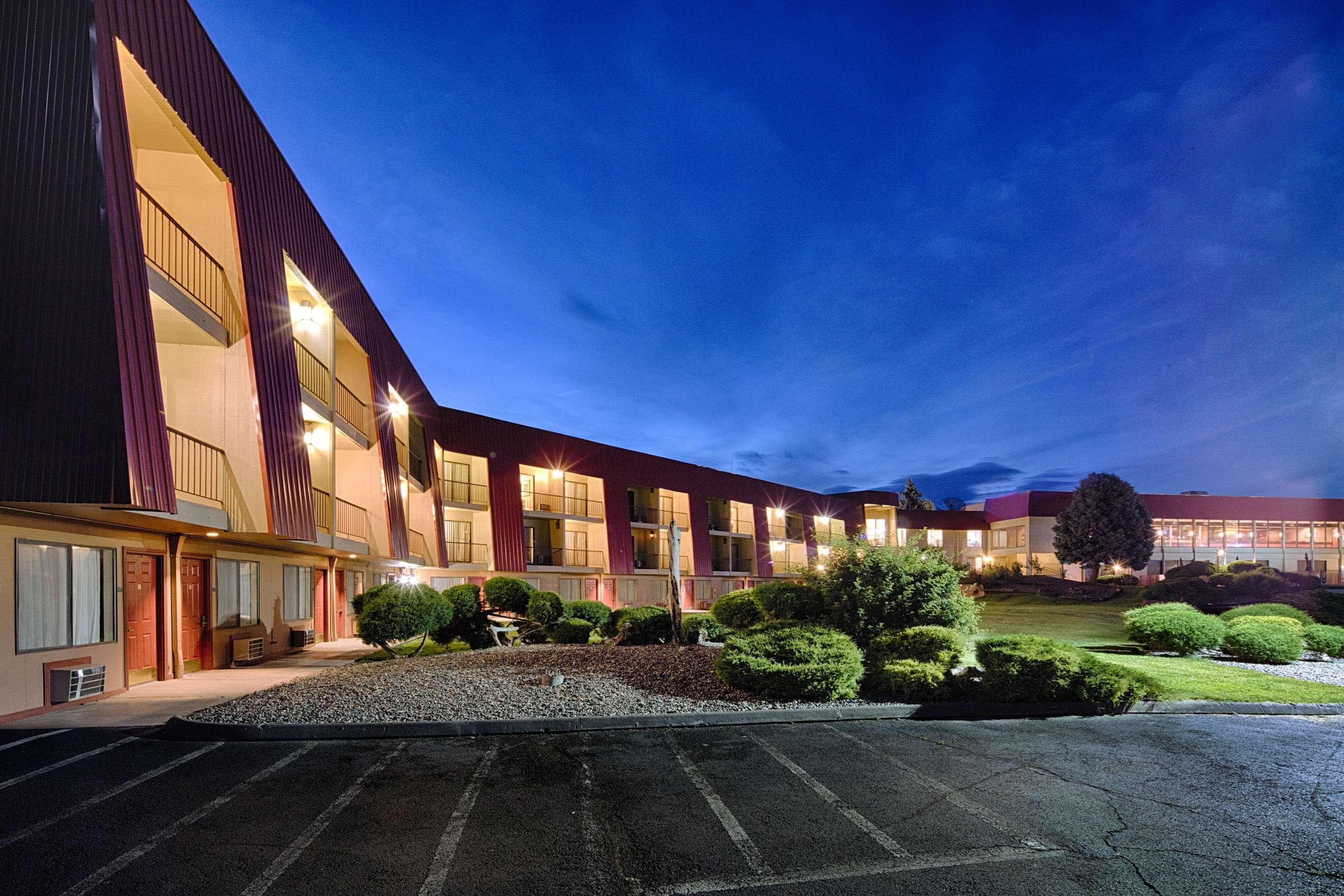 Red LionHotel Pendleton — photo 3