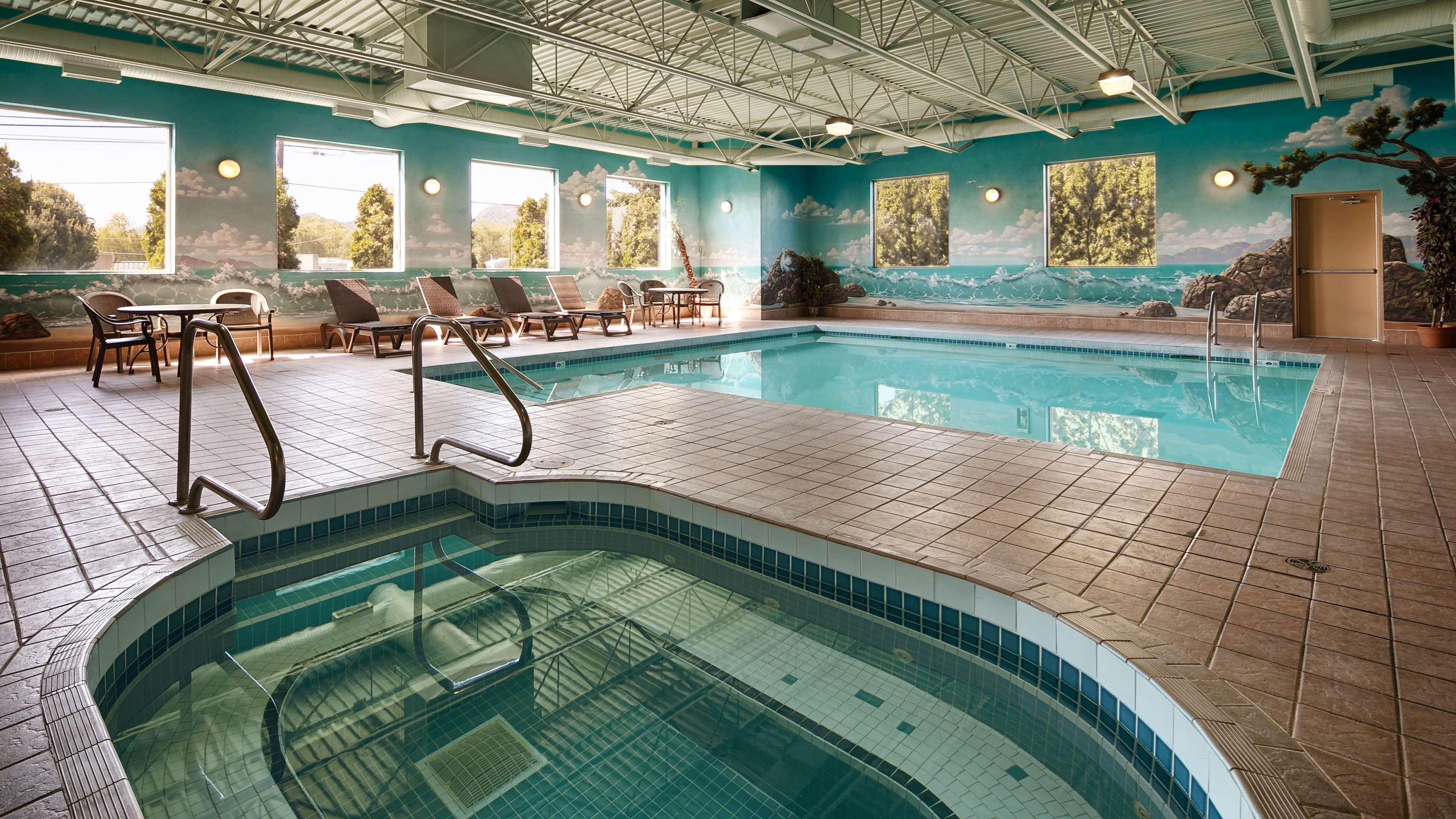 Best Western Plus Sunrise Inn — photo 3