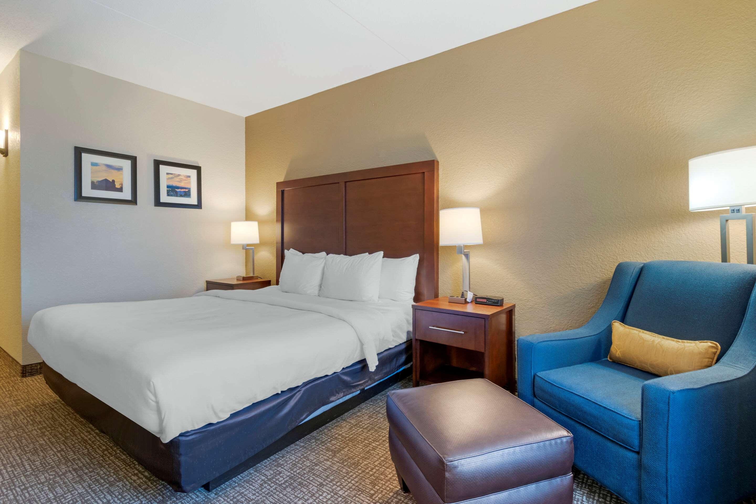 Comfort Inn Mechanicsburg - Harrisburg South — photo 4