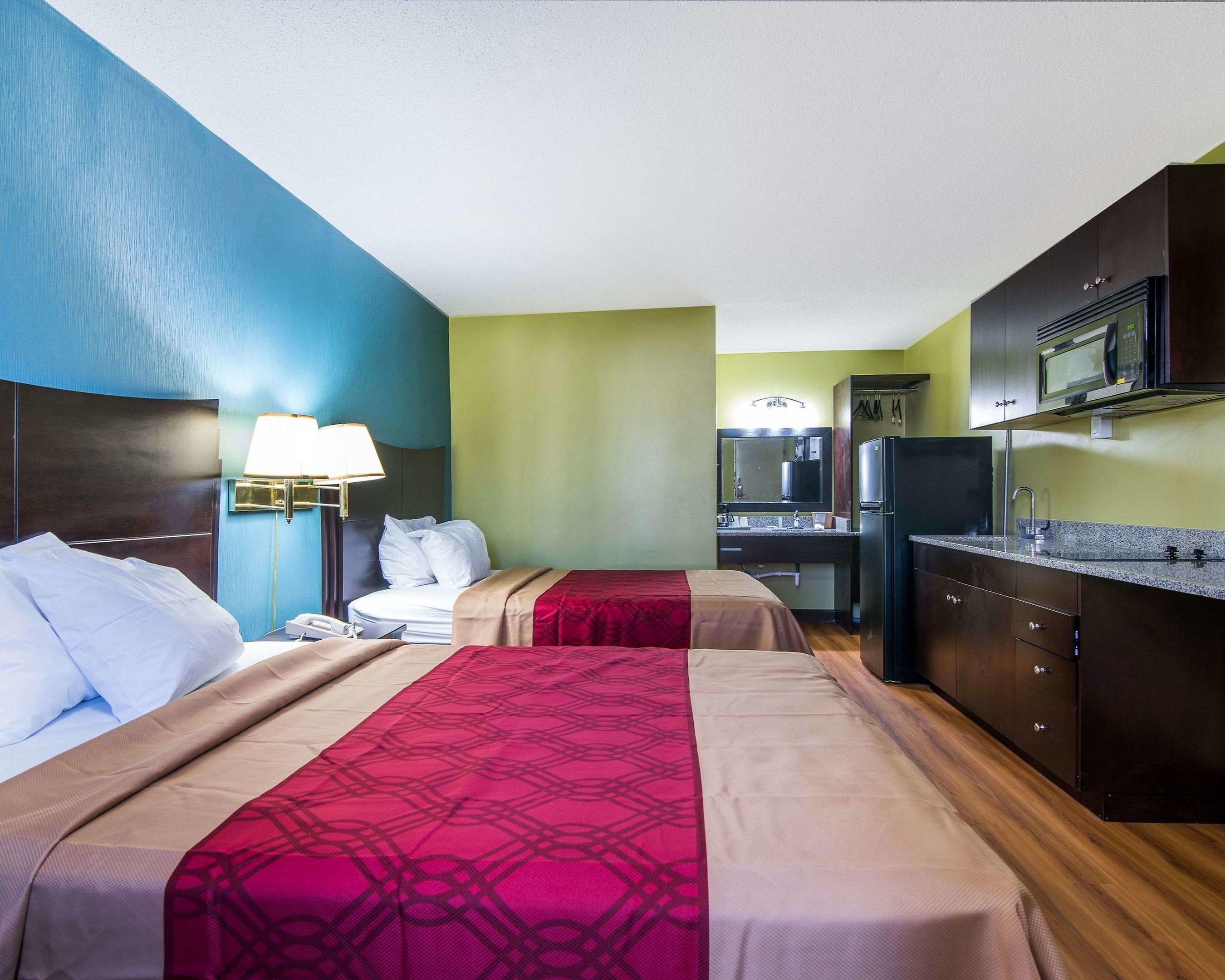 Suburban Extended Stay Hotel — photo 4