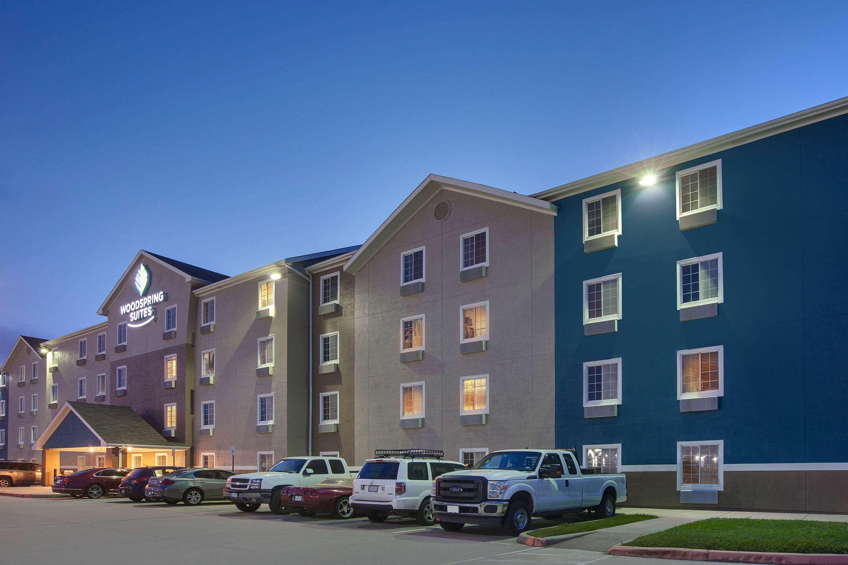 WoodSpring Suites Texas City — photo 4