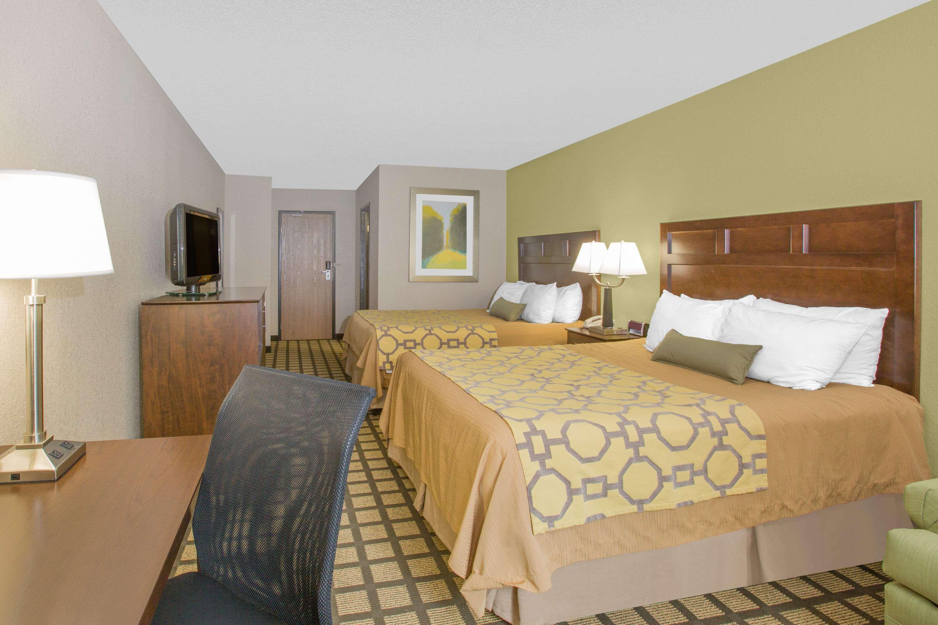 Baymont Inn & Suites Ames — photo 4