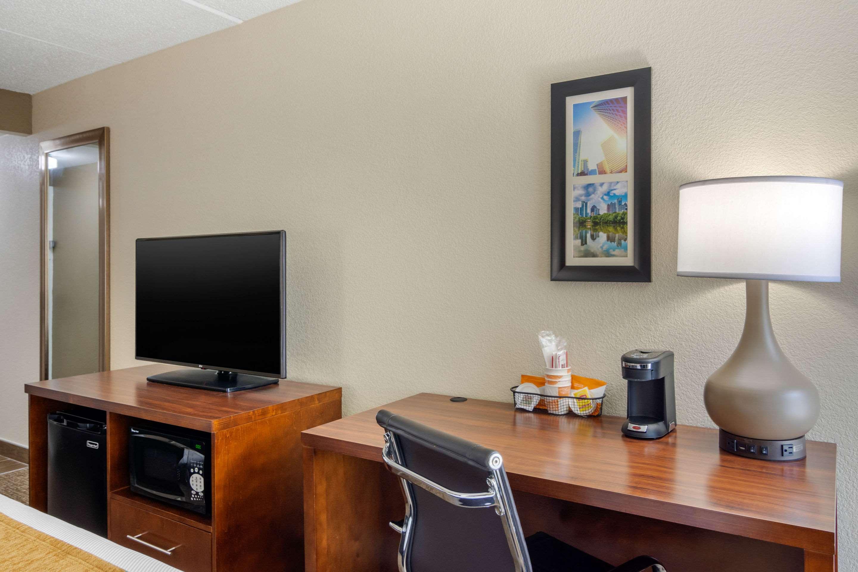 Comfort Inn Atlanta Airport — photo 4