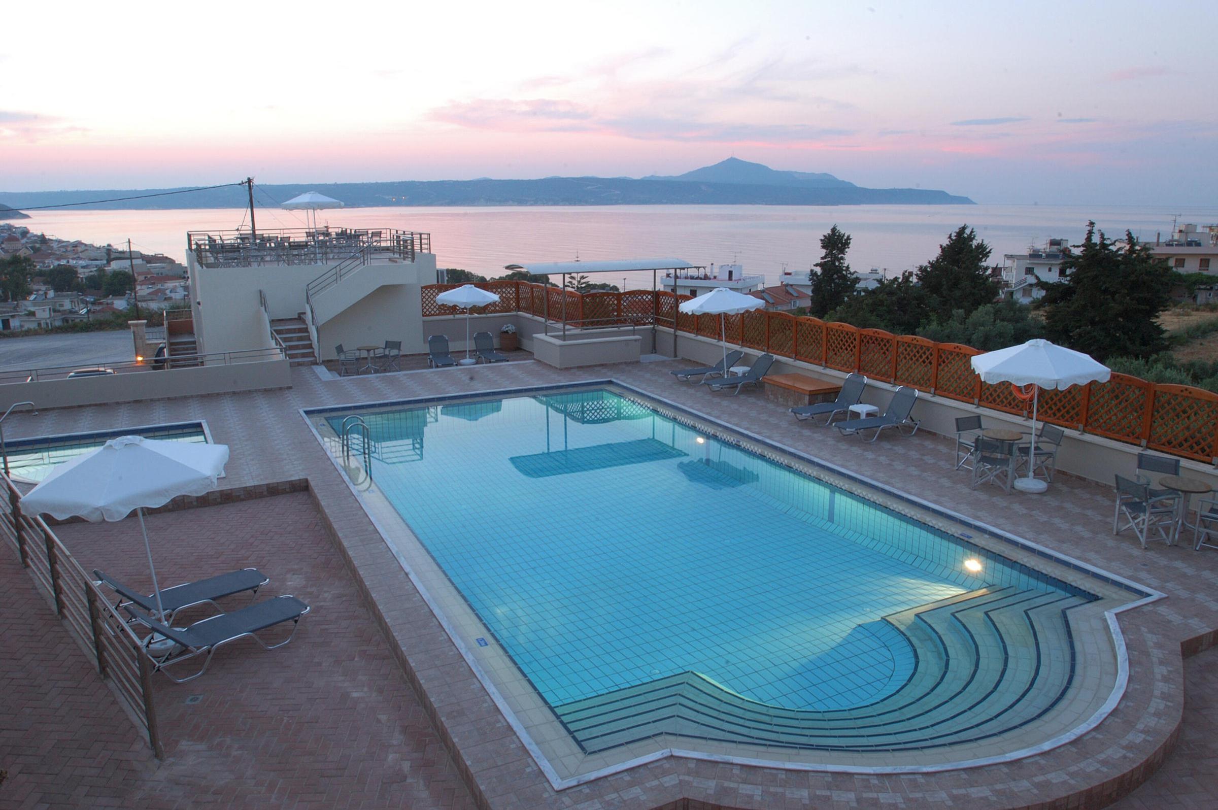 Sunrise Suites — photo 4
