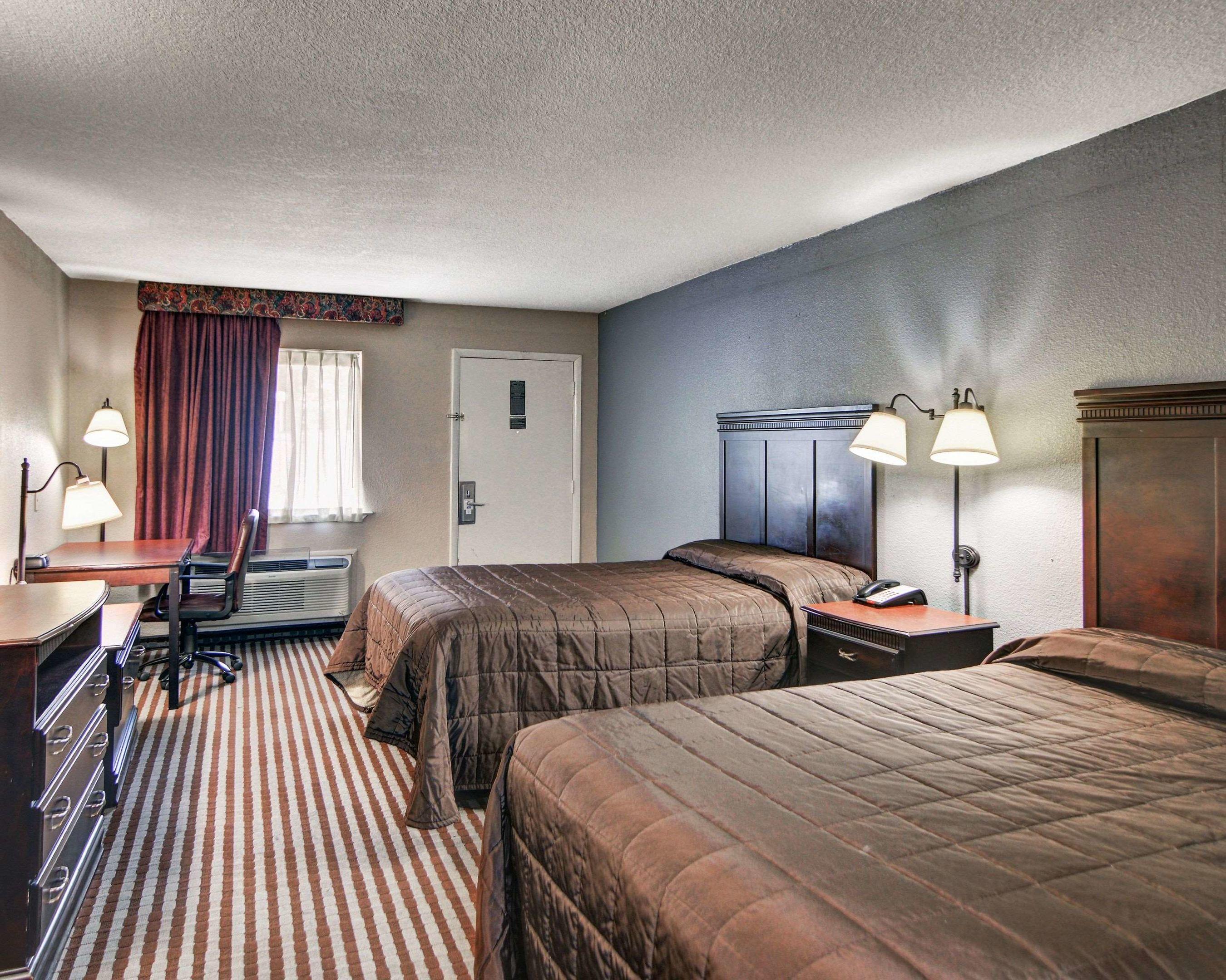 Rodeway Inn — photo 5