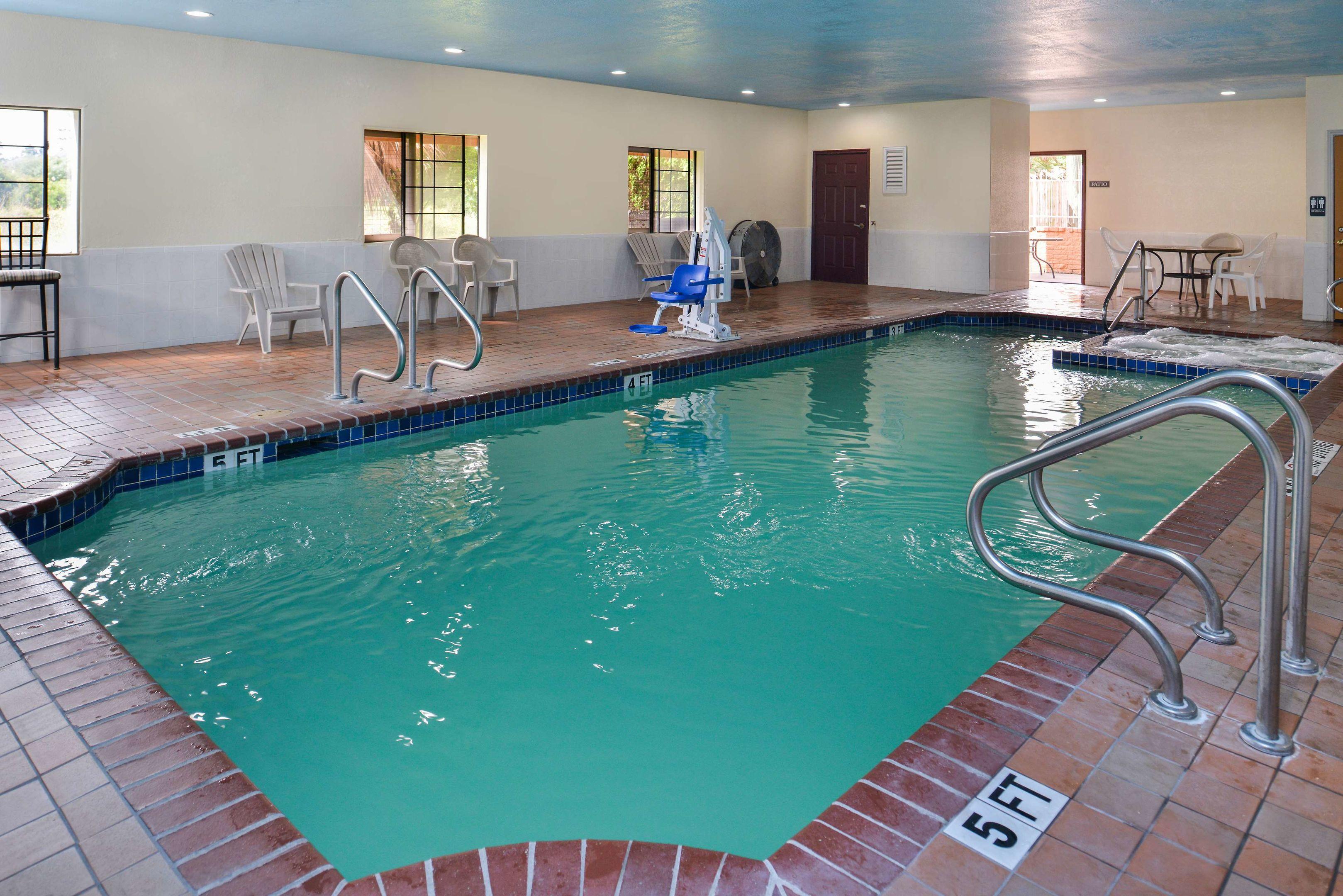 Americas Best Value Inn & Suites-Houston FM 1960/I-45 — photo 5