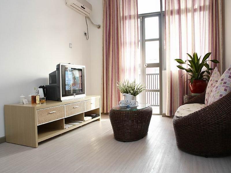 Lilac International Suites — photo 4