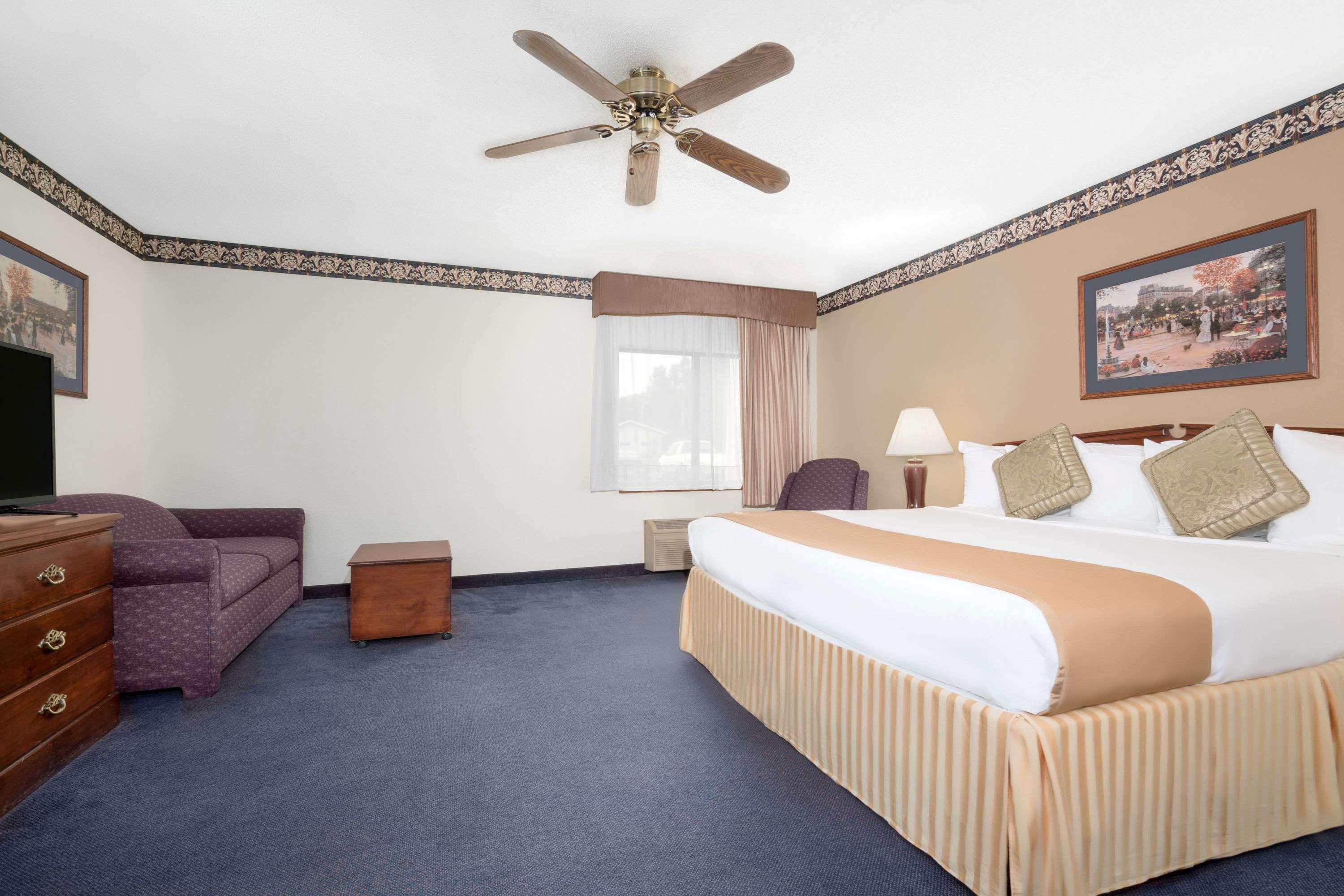 Baymont by Wyndham La Crosse/Onalaska — photo 4