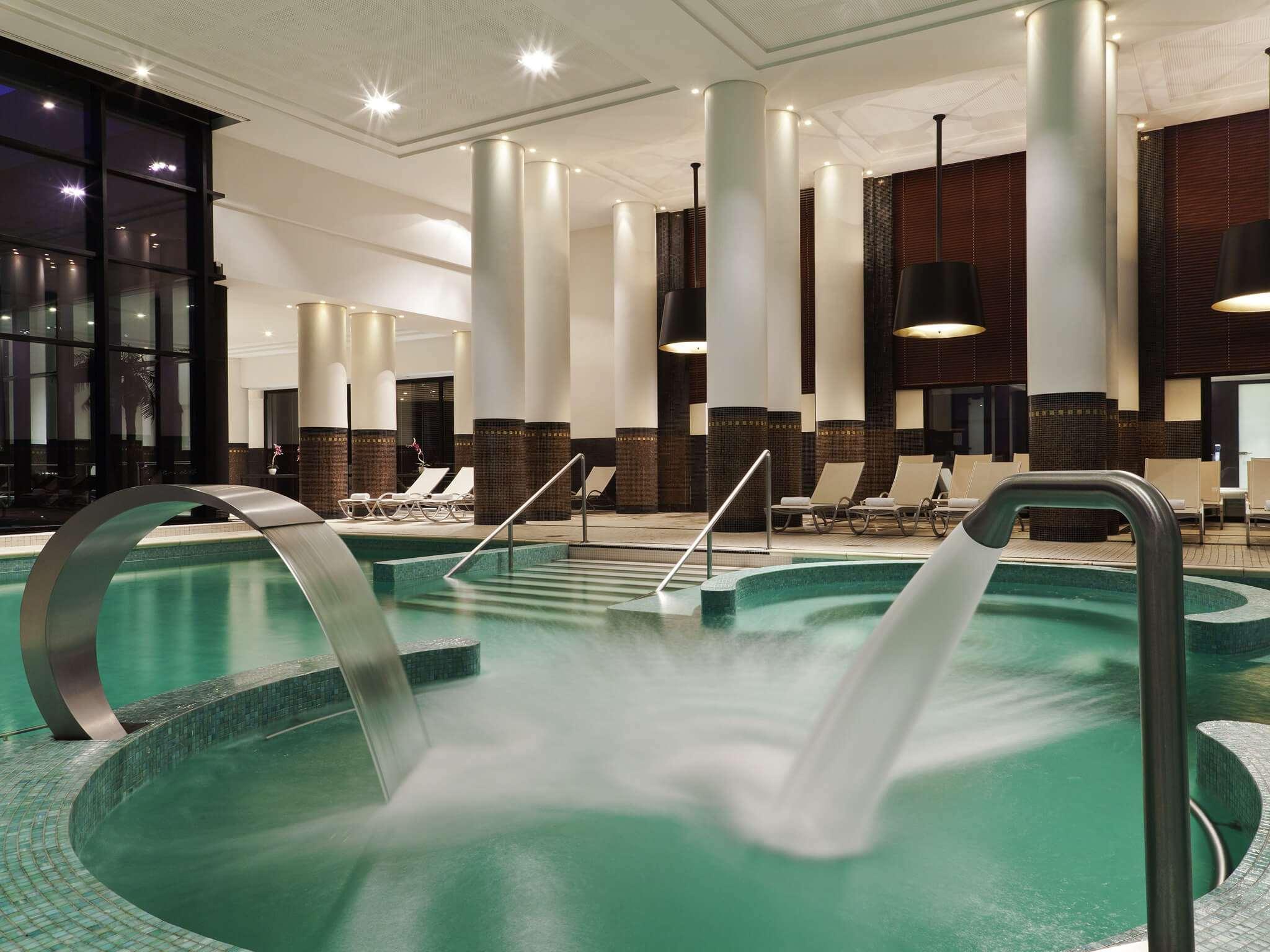 Hôtel Barrière Le Grand Hôtel — photo 2