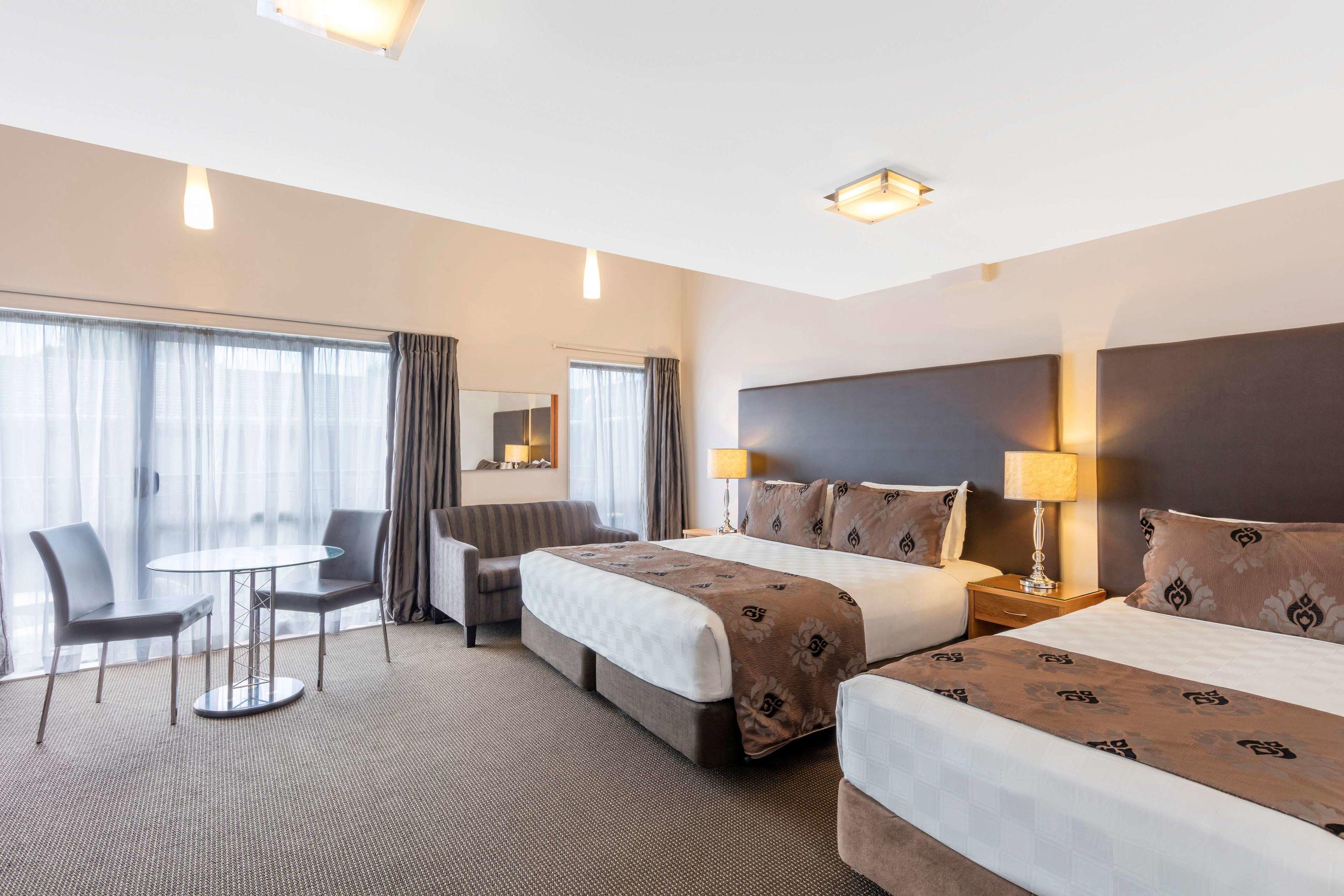 Best Western Newmarket Inn & Suites — photo 5