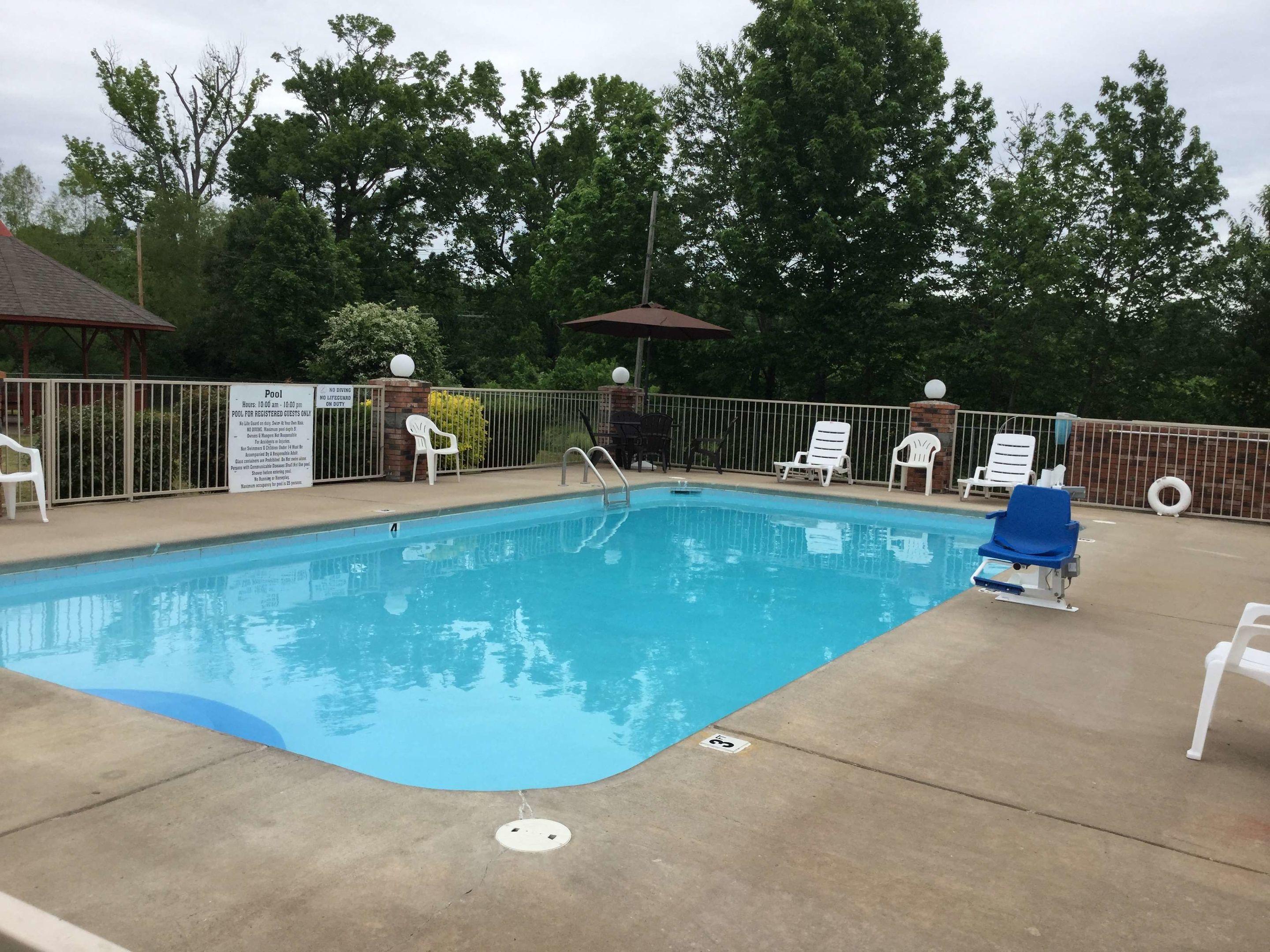 Americas Best Value Inn — photo 4