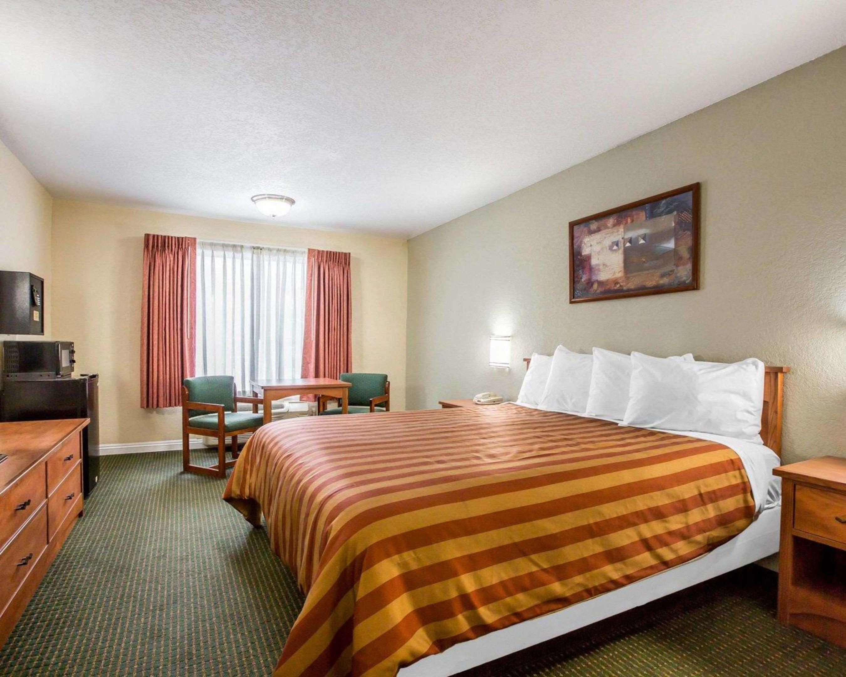Rodeway Inn San Clemente Beach — photo 5