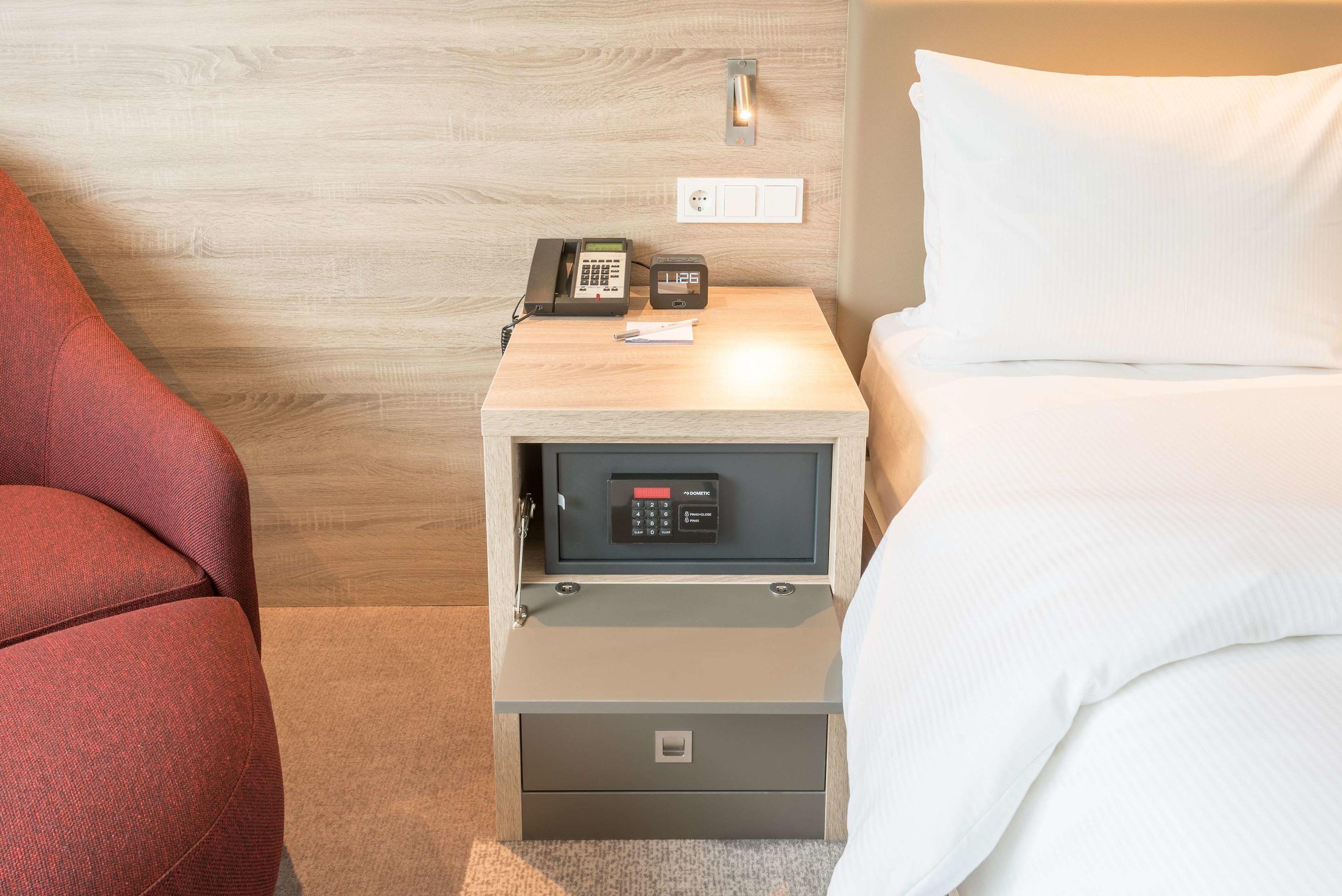Hampton by Hilton Frankfurt City Centre East — photo 5