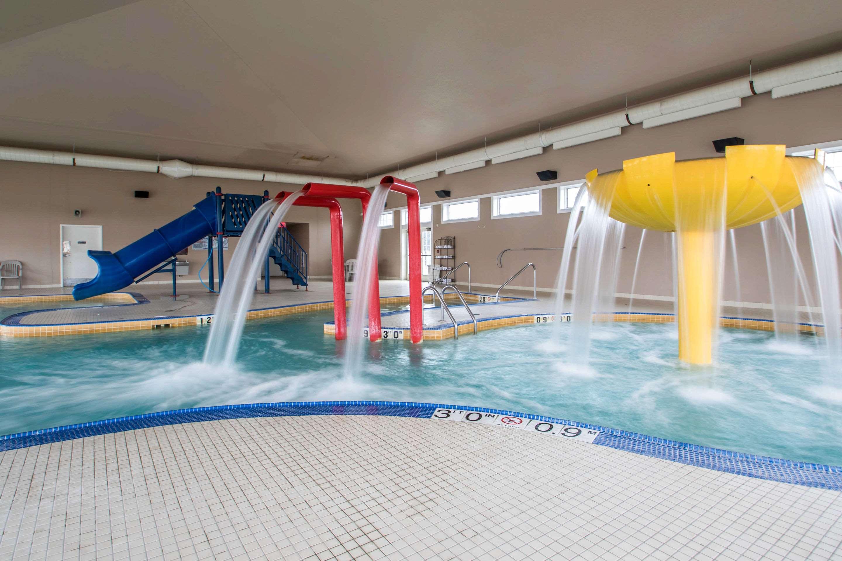 Sleep Inn & Suites Sheboygan I-43 — photo 4