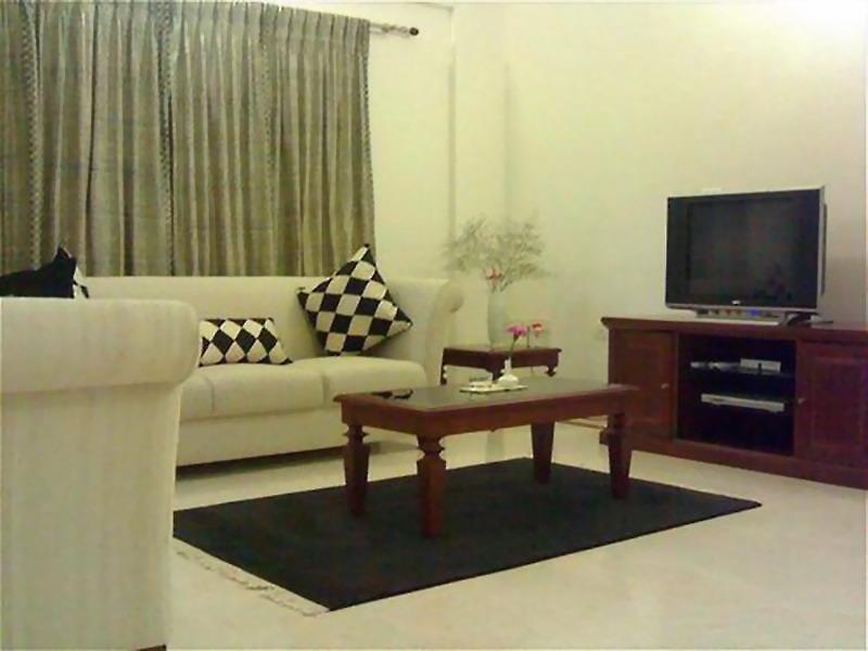 Justa Off Mg Road Bangalore — photo 4