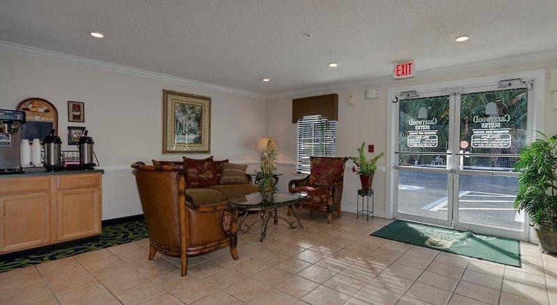 InTown Suites Extended Stay Fort Myers FL — photo 4