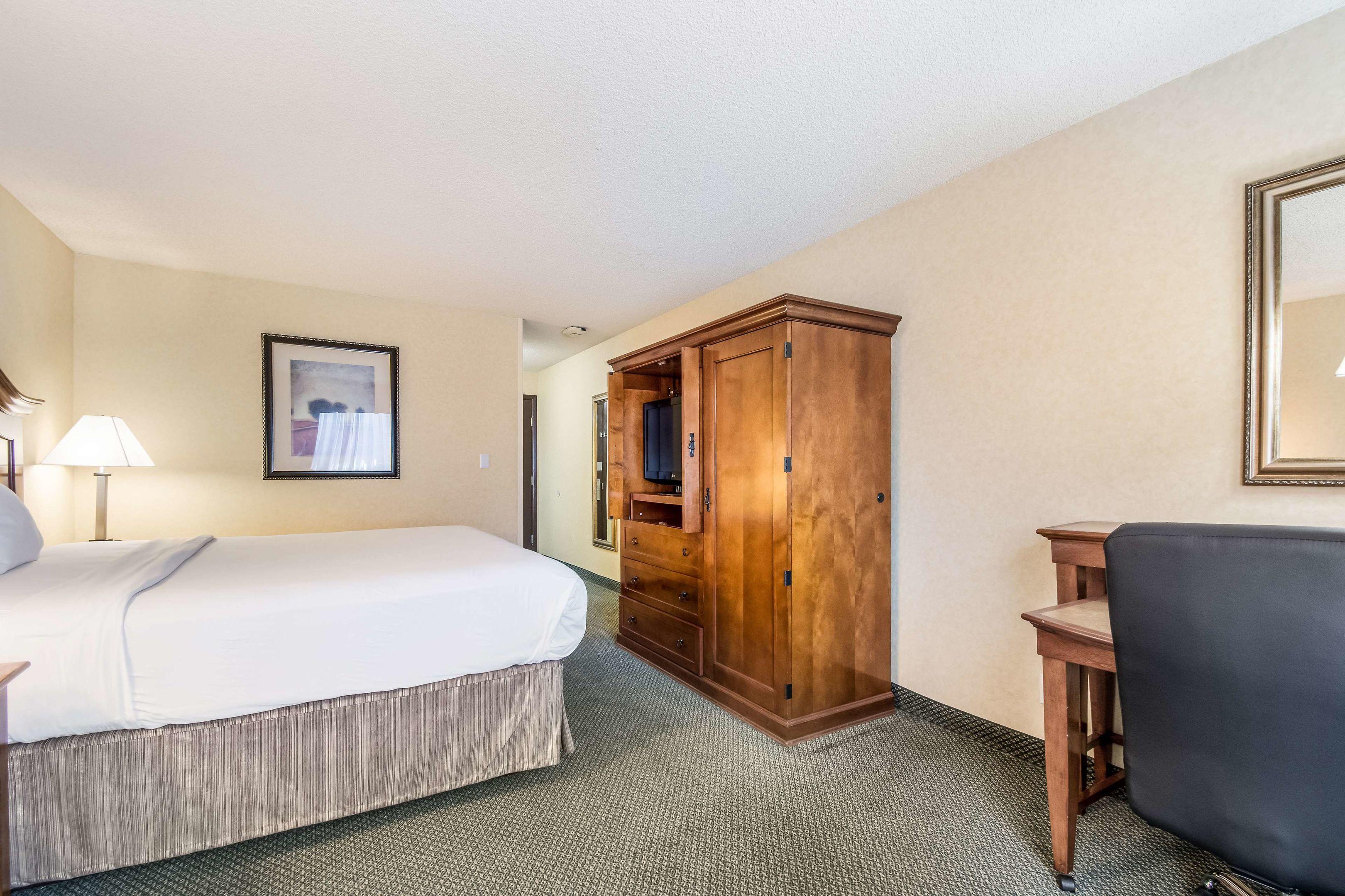 Red Lion Hotel Portland Airport — photo 4
