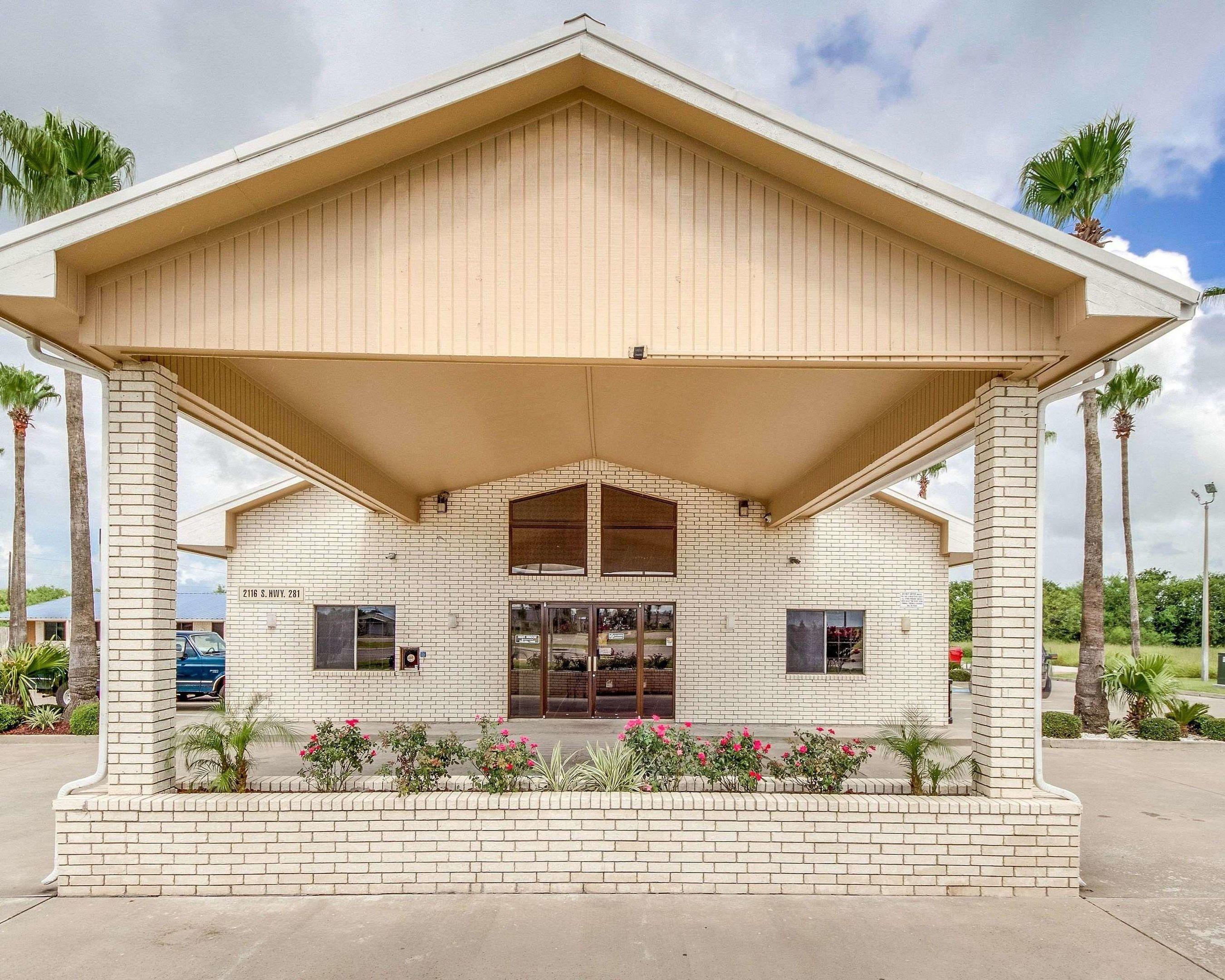 Econo Lodge Falfurrias — photo 4