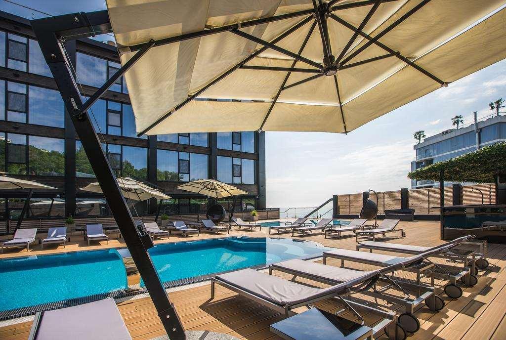 M 1 Club Hotel — photo 4