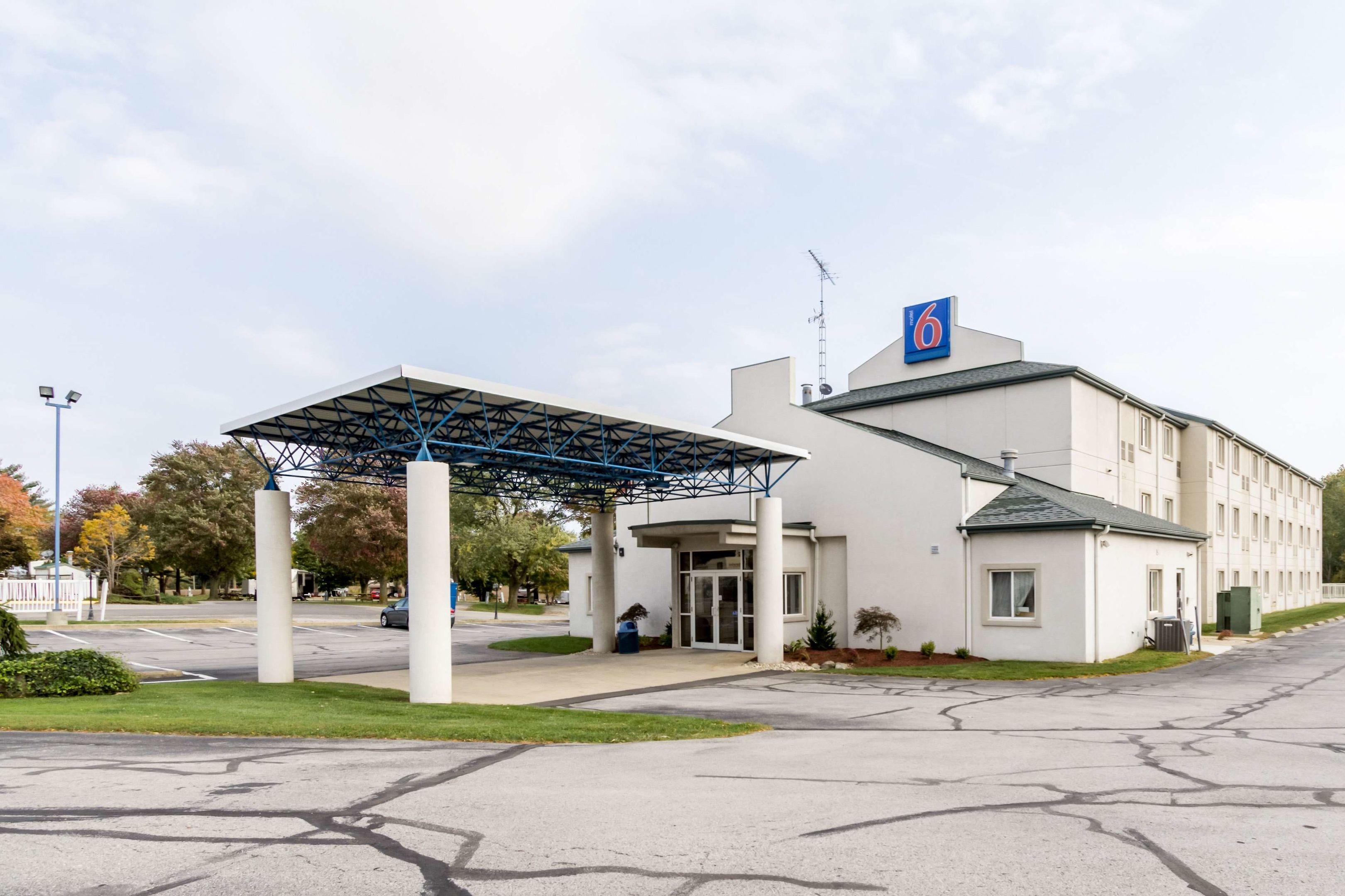 Motel 6 Sandusky Milan — photo 5