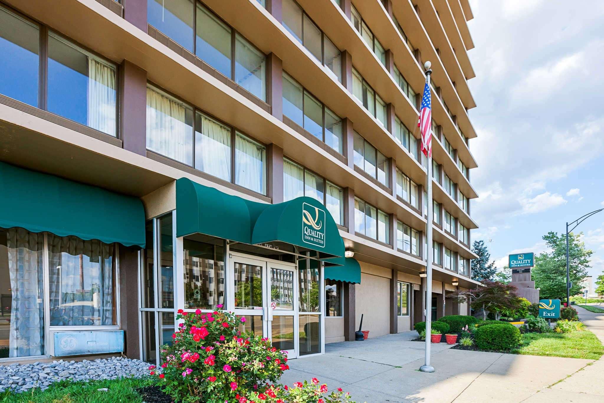Quality Inn & Suites — photo 3