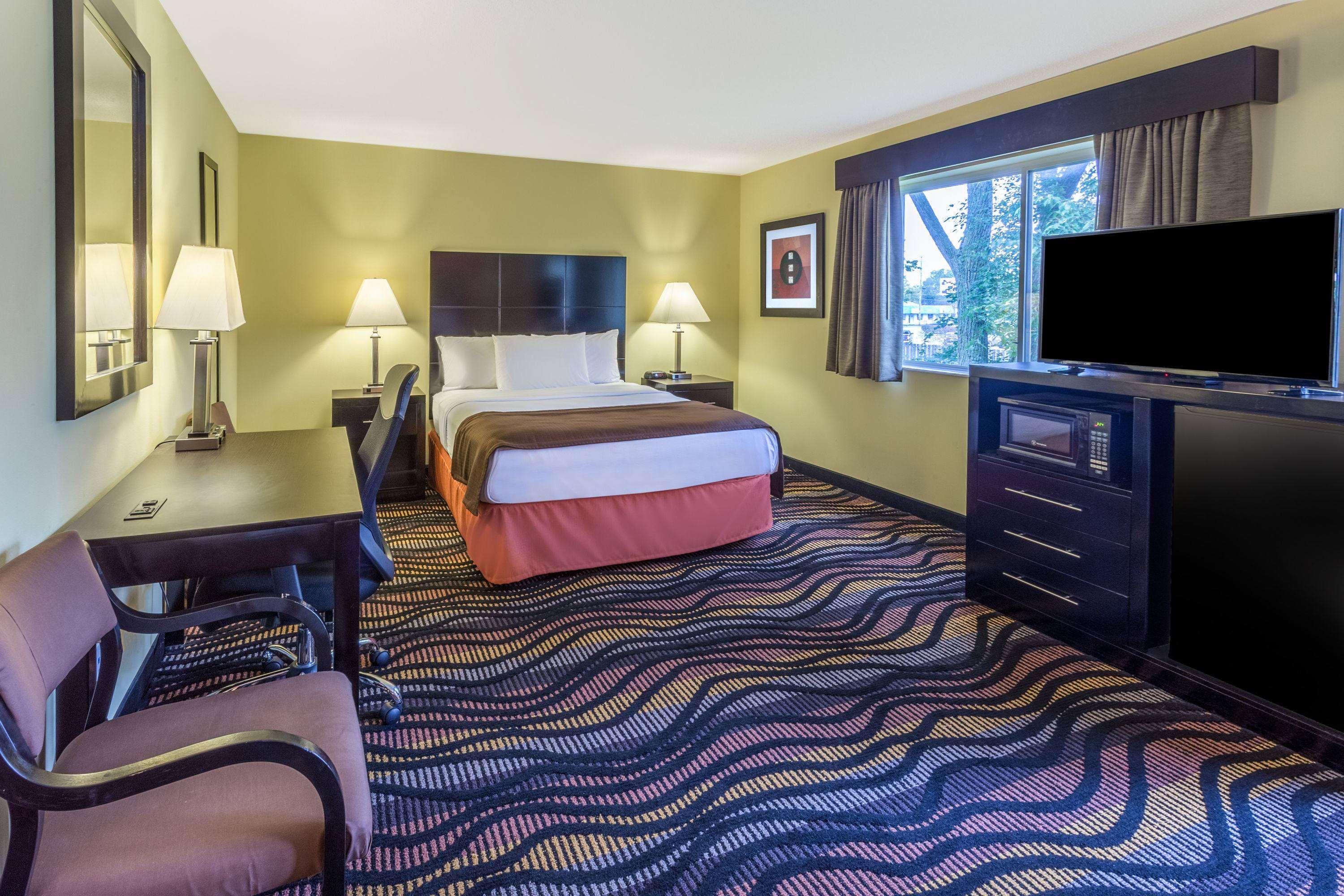 AmericInn Hotel & Suites Streator — photo 4
