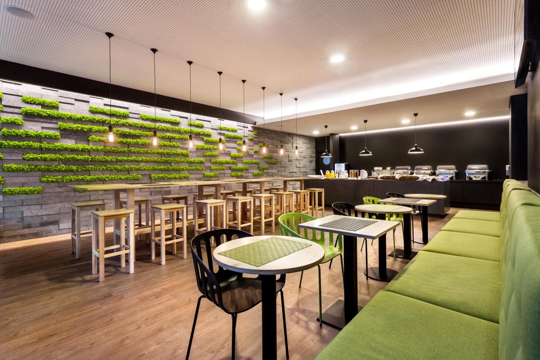 Neat Hotel Avenida — photo 4