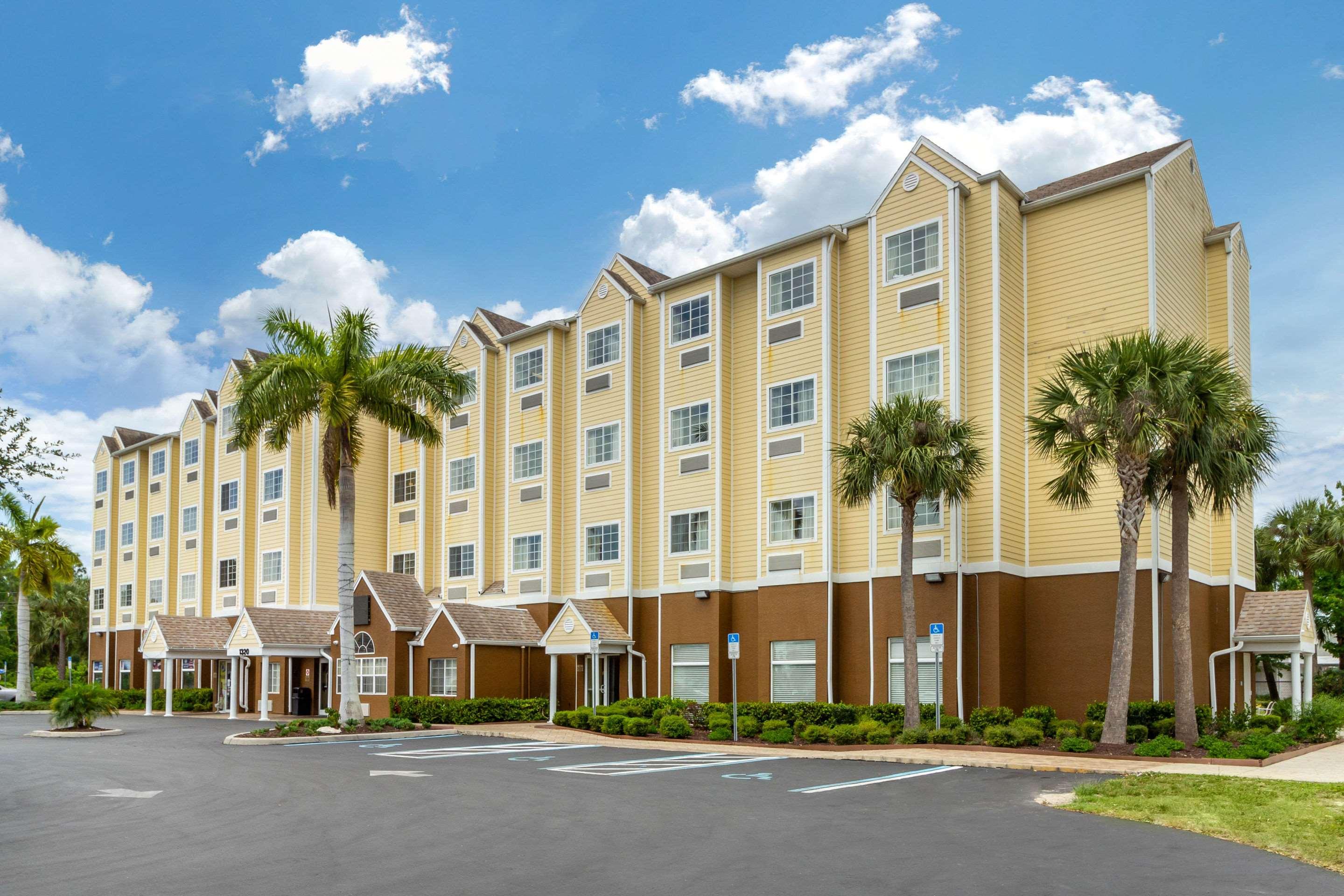 Quality Inn & Suites Lehigh Acres Fort Myers — photo 4