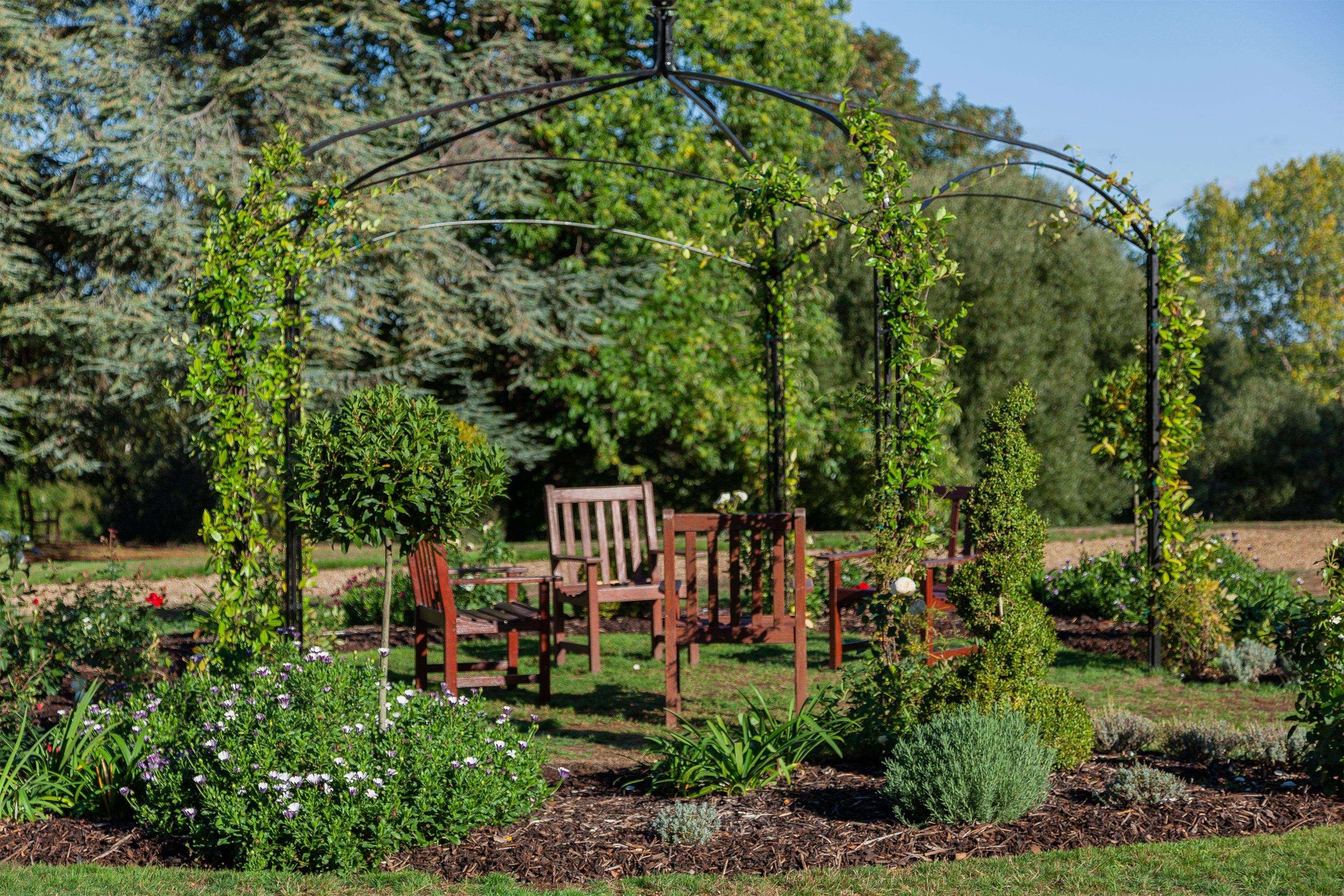 Oatlands Park — photo 4