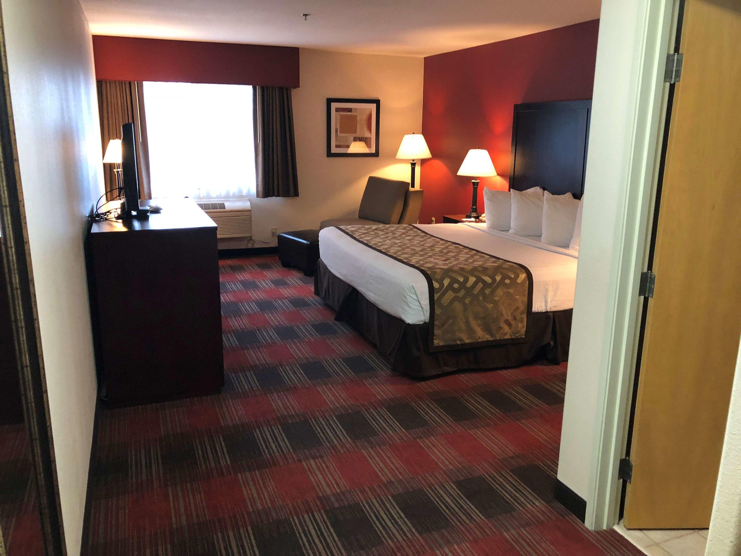 Best Western Dallas Inn & Suites — photo 4