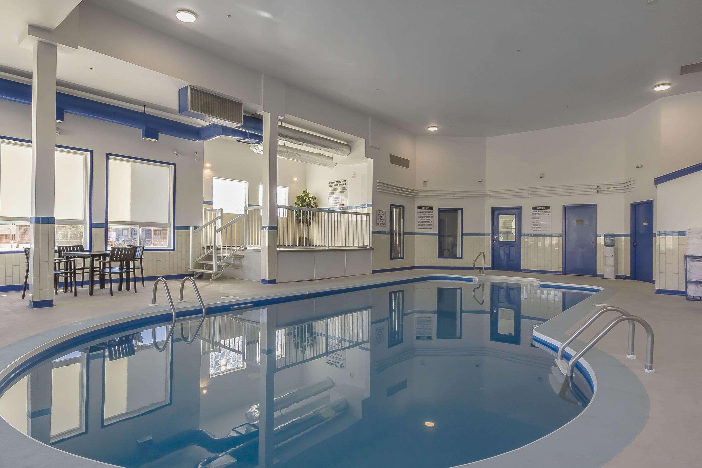 Comfort Inn & Suites — photo 5